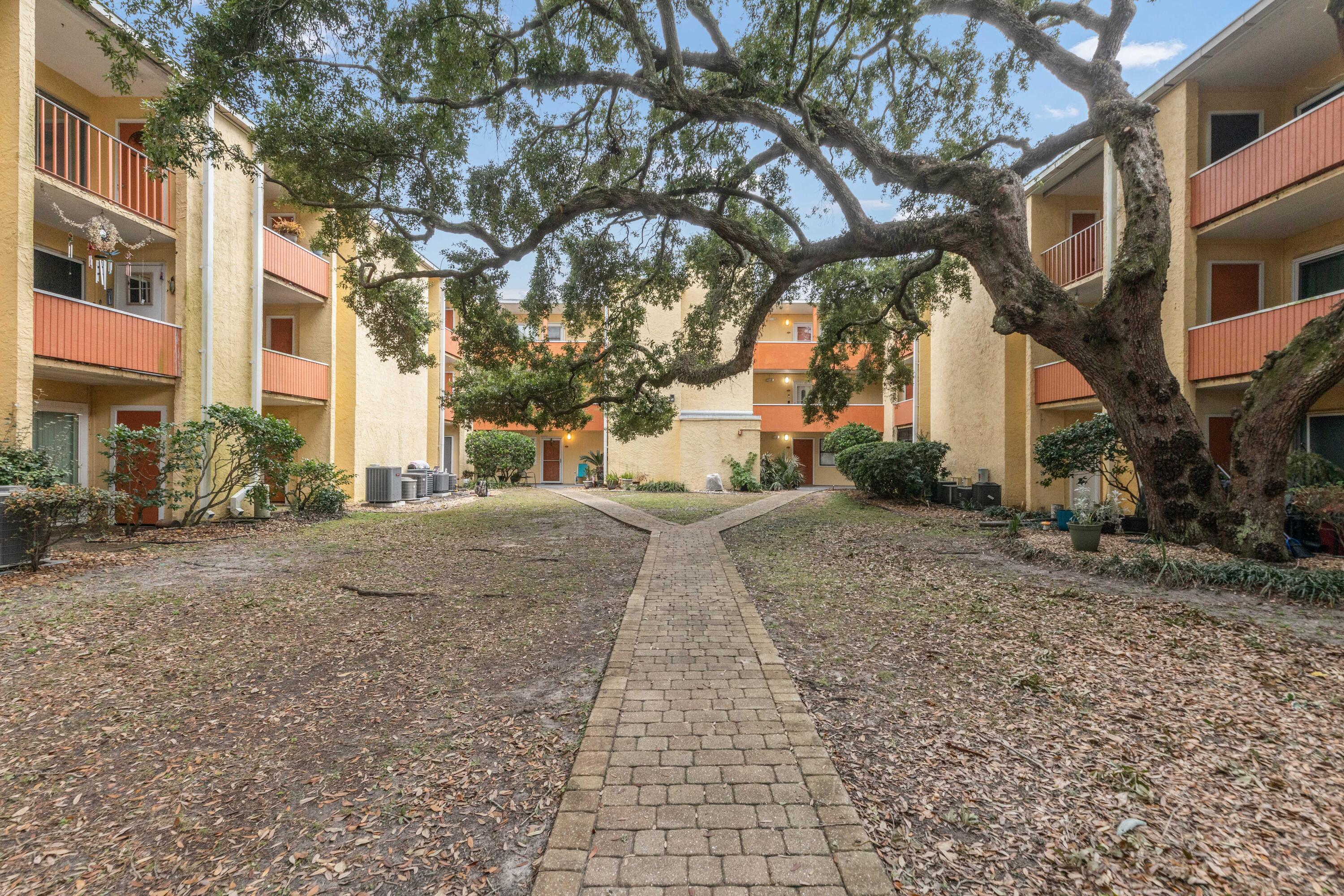 THE CEDARS - Residential