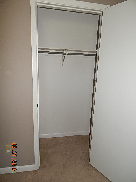 CREEKSIDE 5 - Residential Lease