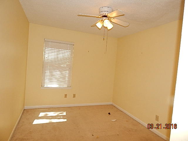 CREEKSIDE 5 - Residential Lease