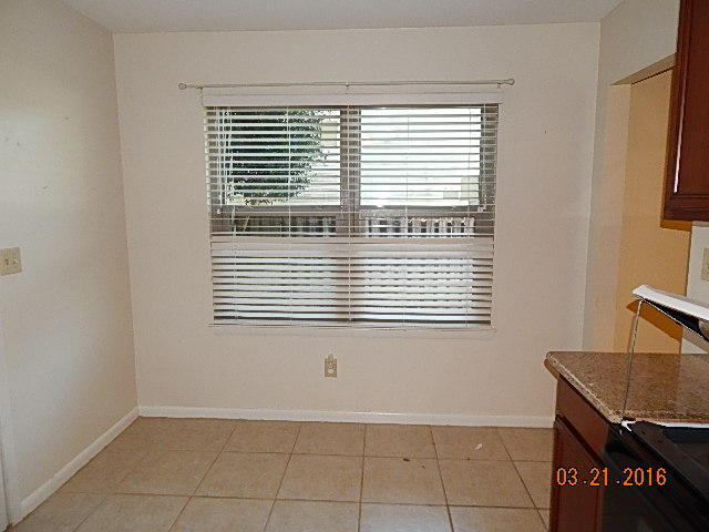 CREEKSIDE 5 - Residential Lease