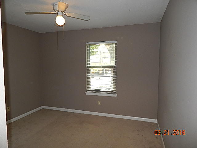 CREEKSIDE 5 - Residential Lease