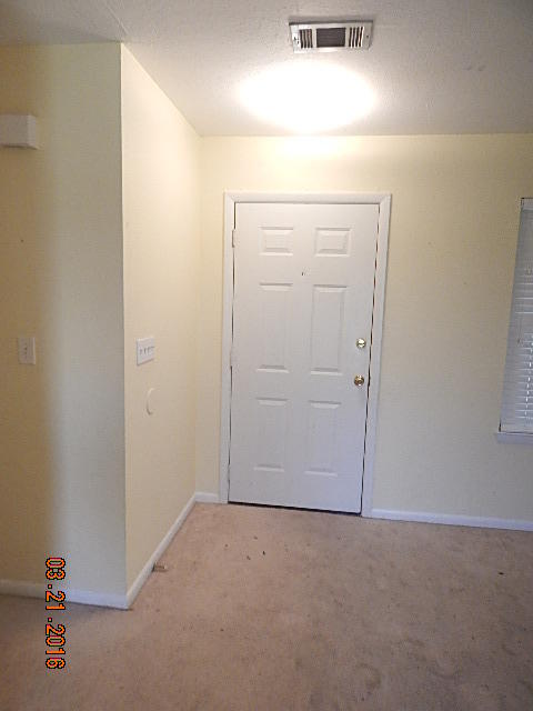 CREEKSIDE 5 - Residential Lease