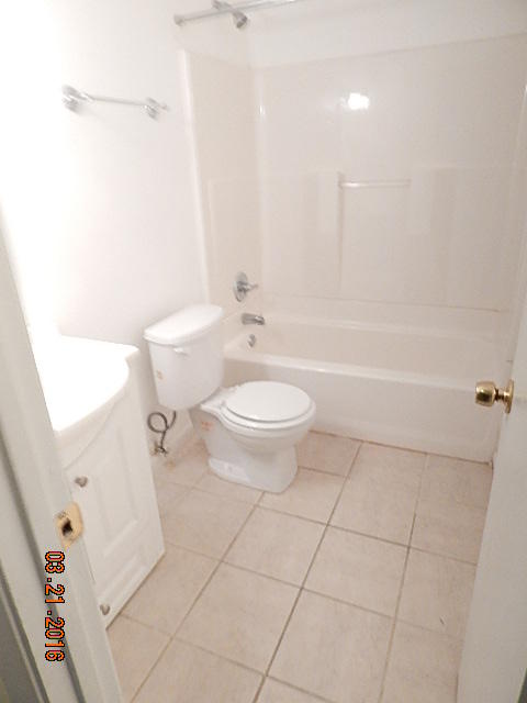 CREEKSIDE 5 - Residential Lease