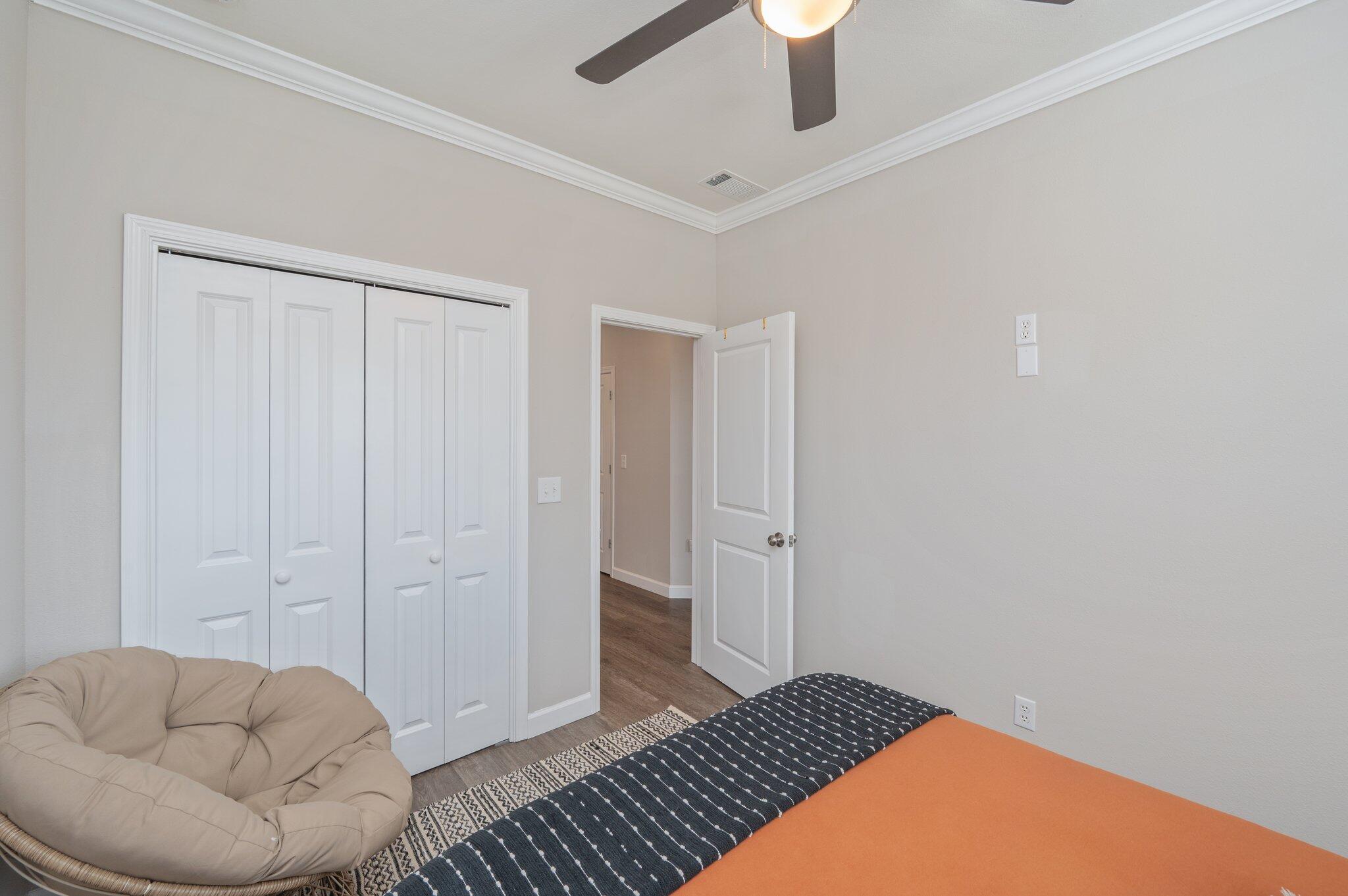 stable lanes - Residential Lease