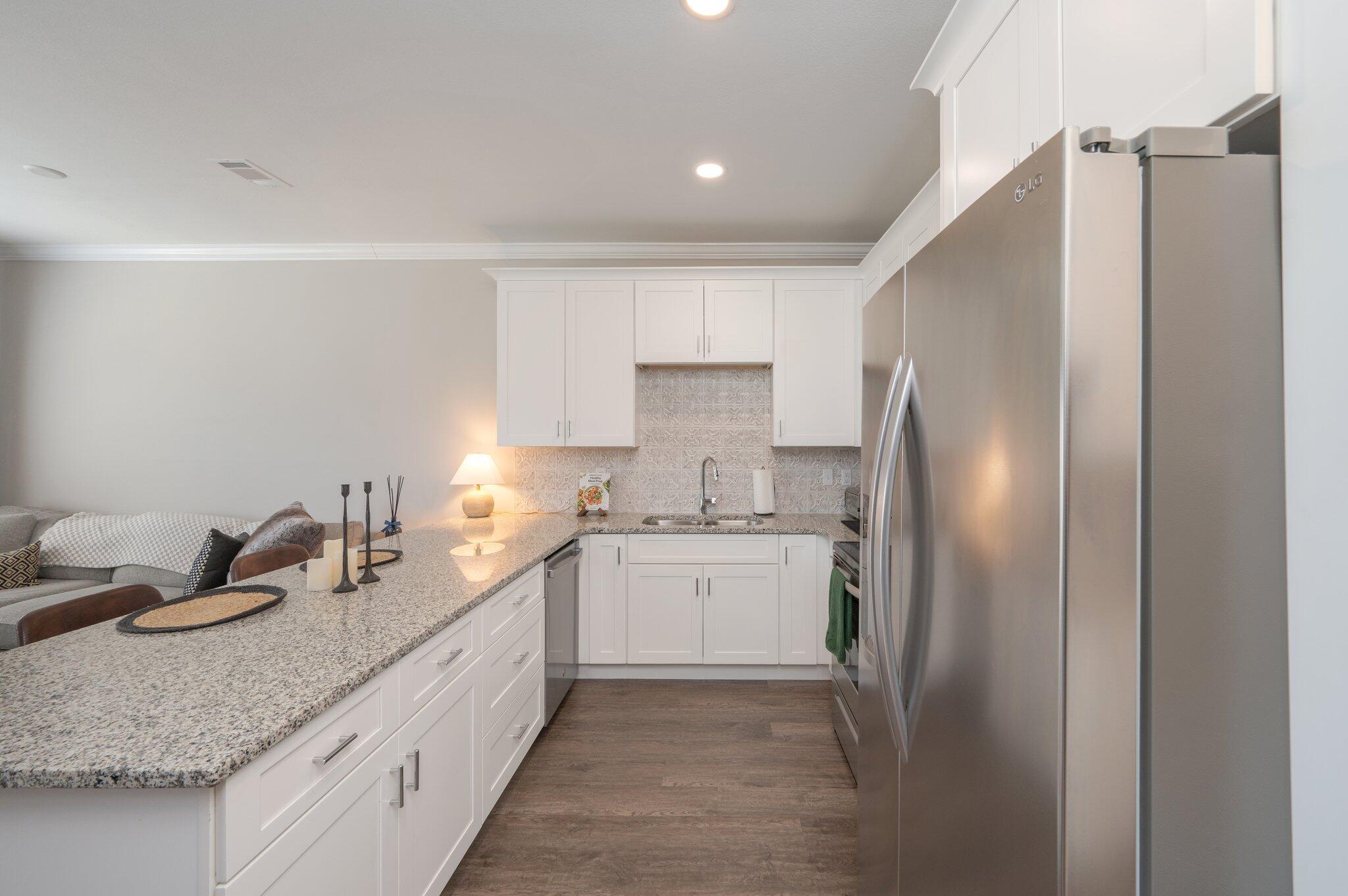 stable lanes - Residential Lease