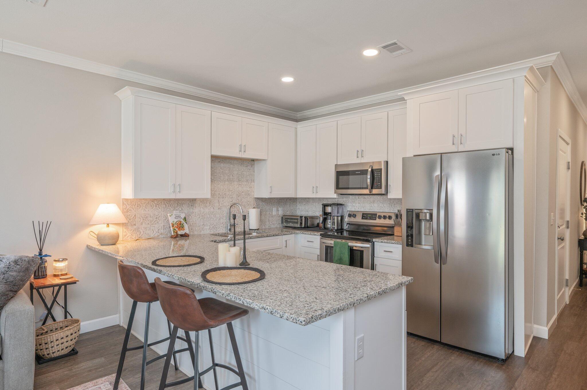 stable lanes - Residential Lease