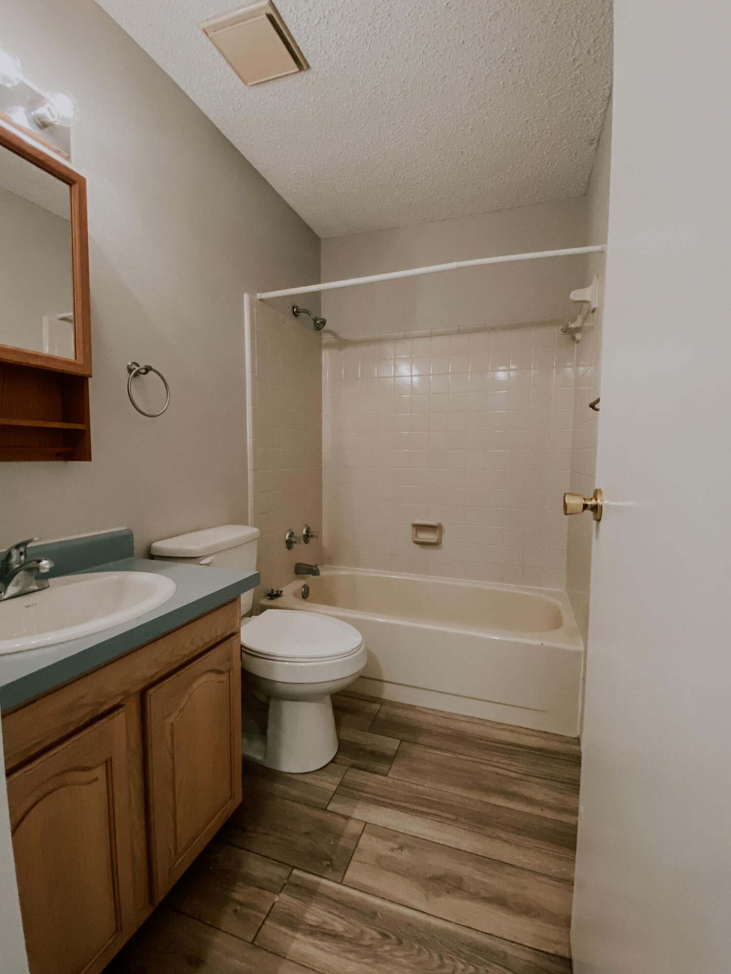 BERKSHIRE WOODS - Residential