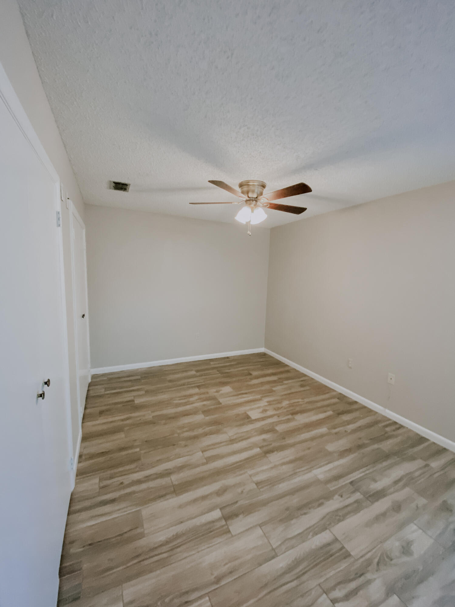 BERKSHIRE WOODS - Residential