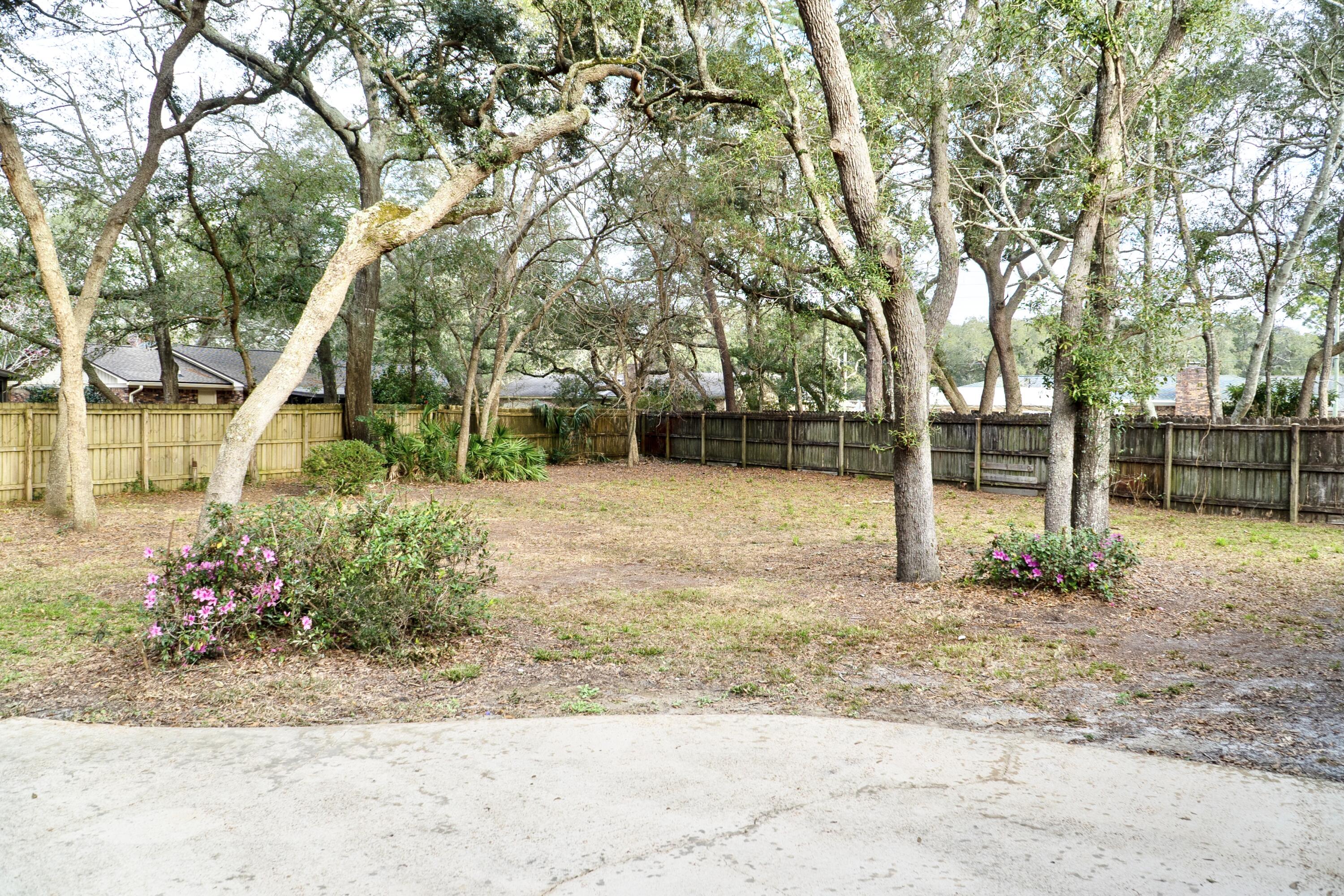 BERKSHIRE WOODS - Residential