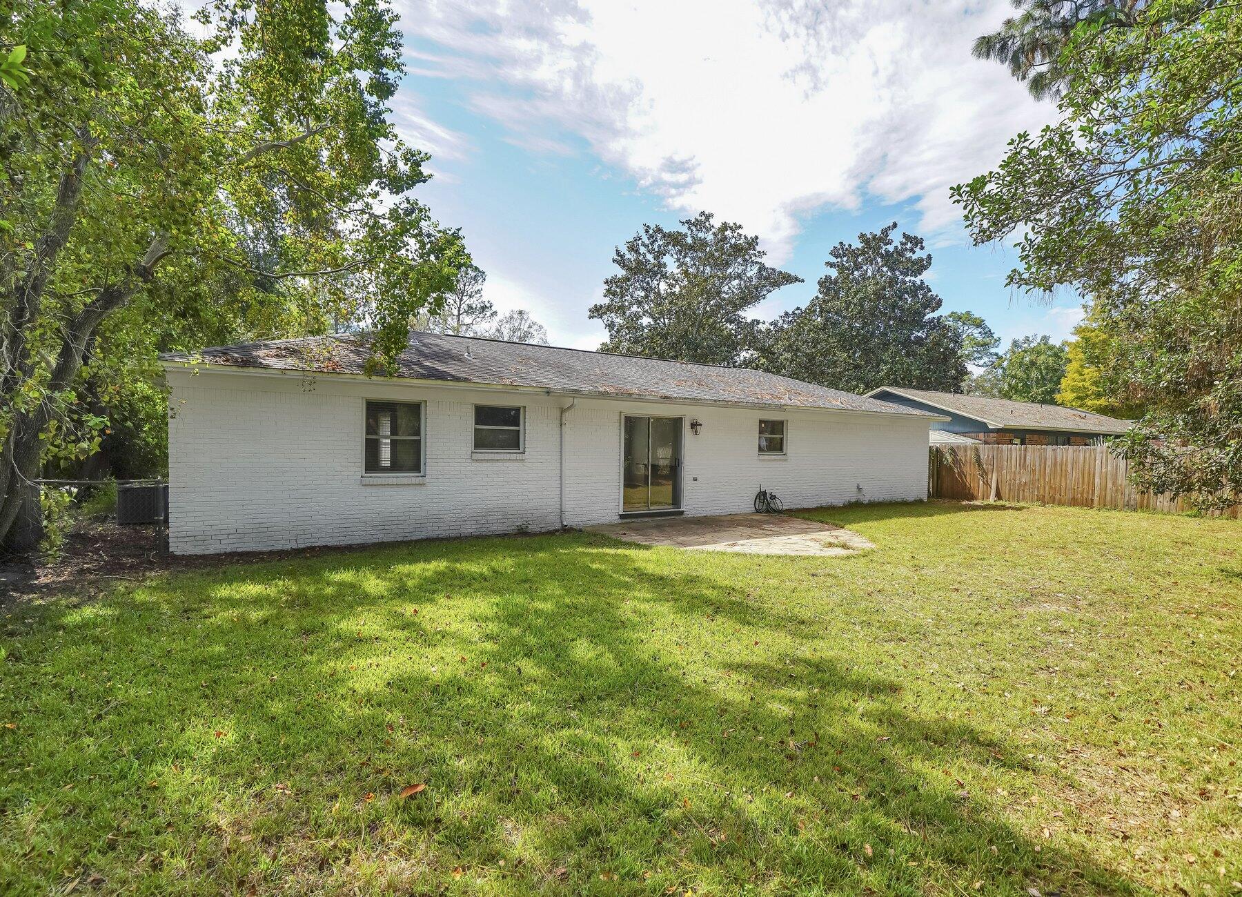 NICEVILLE PINES - Residential Lease