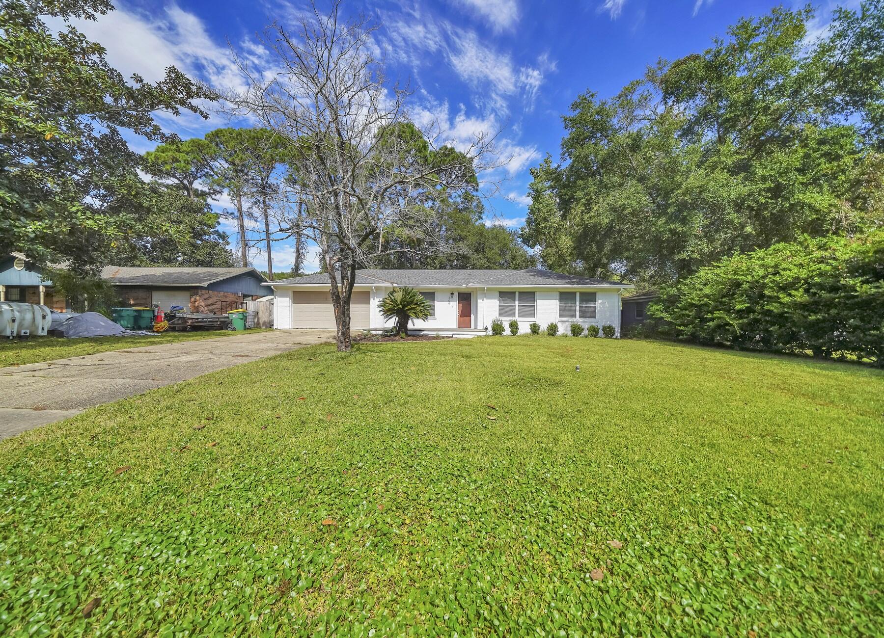 NICEVILLE PINES - Residential Lease