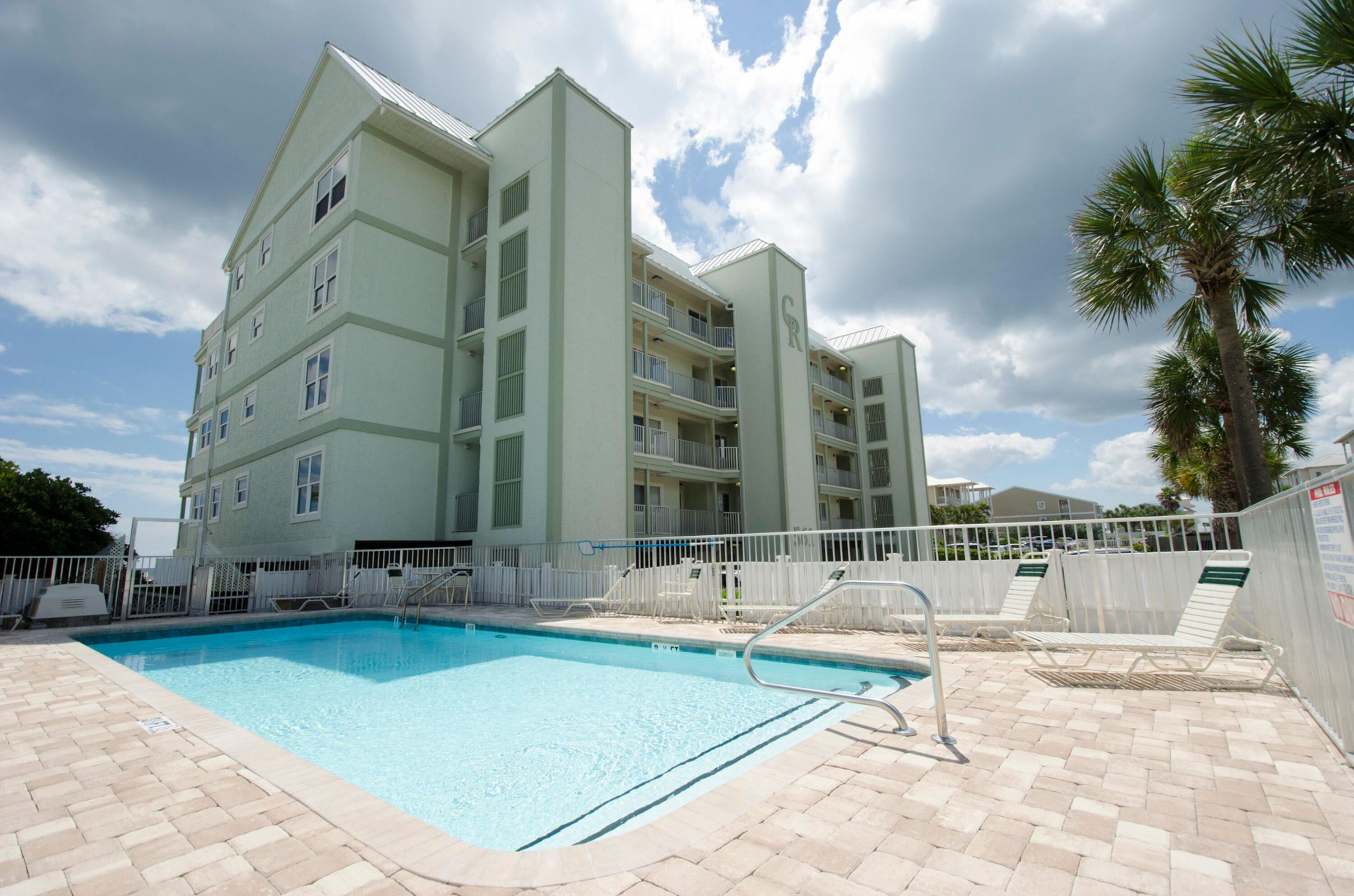 COMMODORE'S RETREAT LIMITED C - Residential