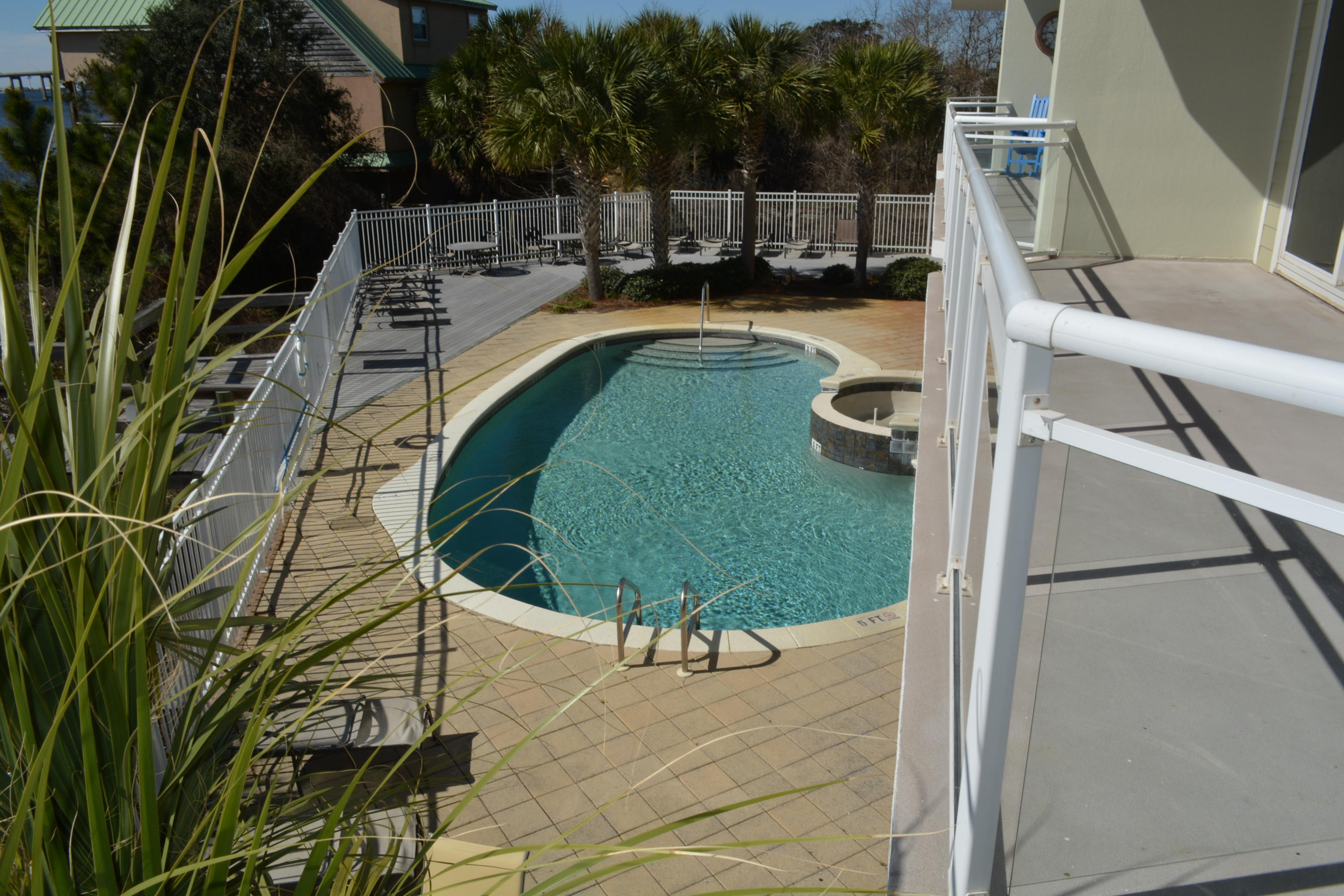 PIER 23 - Residential