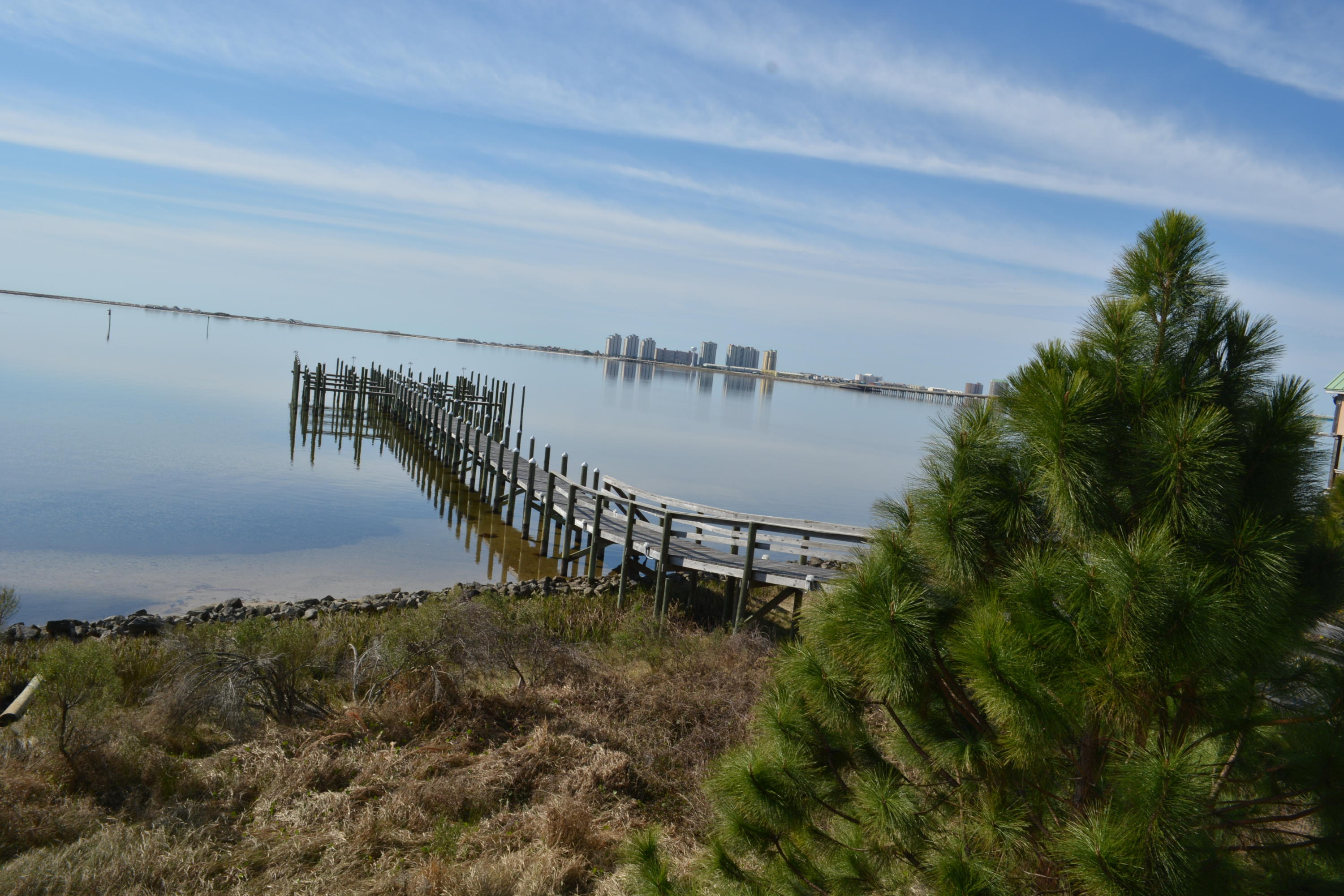 PIER 23 - Residential