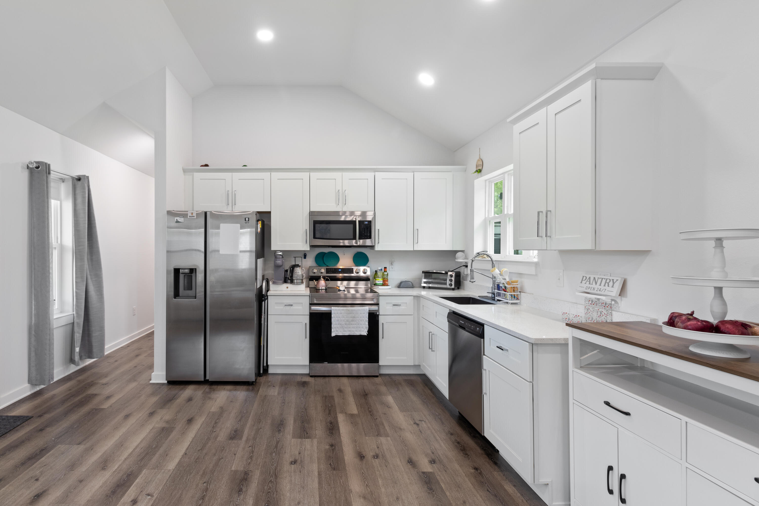 OAKWOOD LAKES ESTATES - Residential