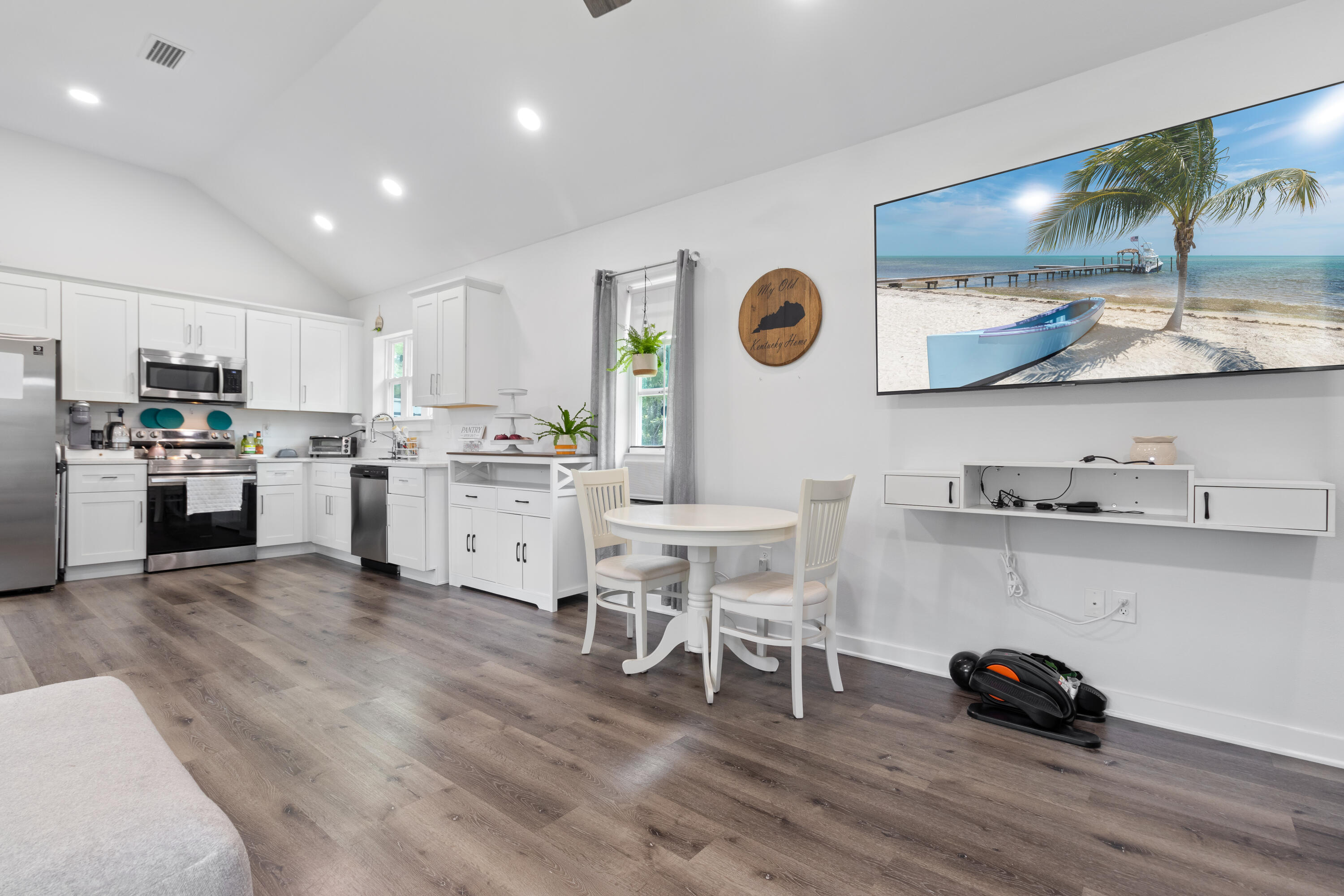 OAKWOOD LAKES ESTATES - Residential