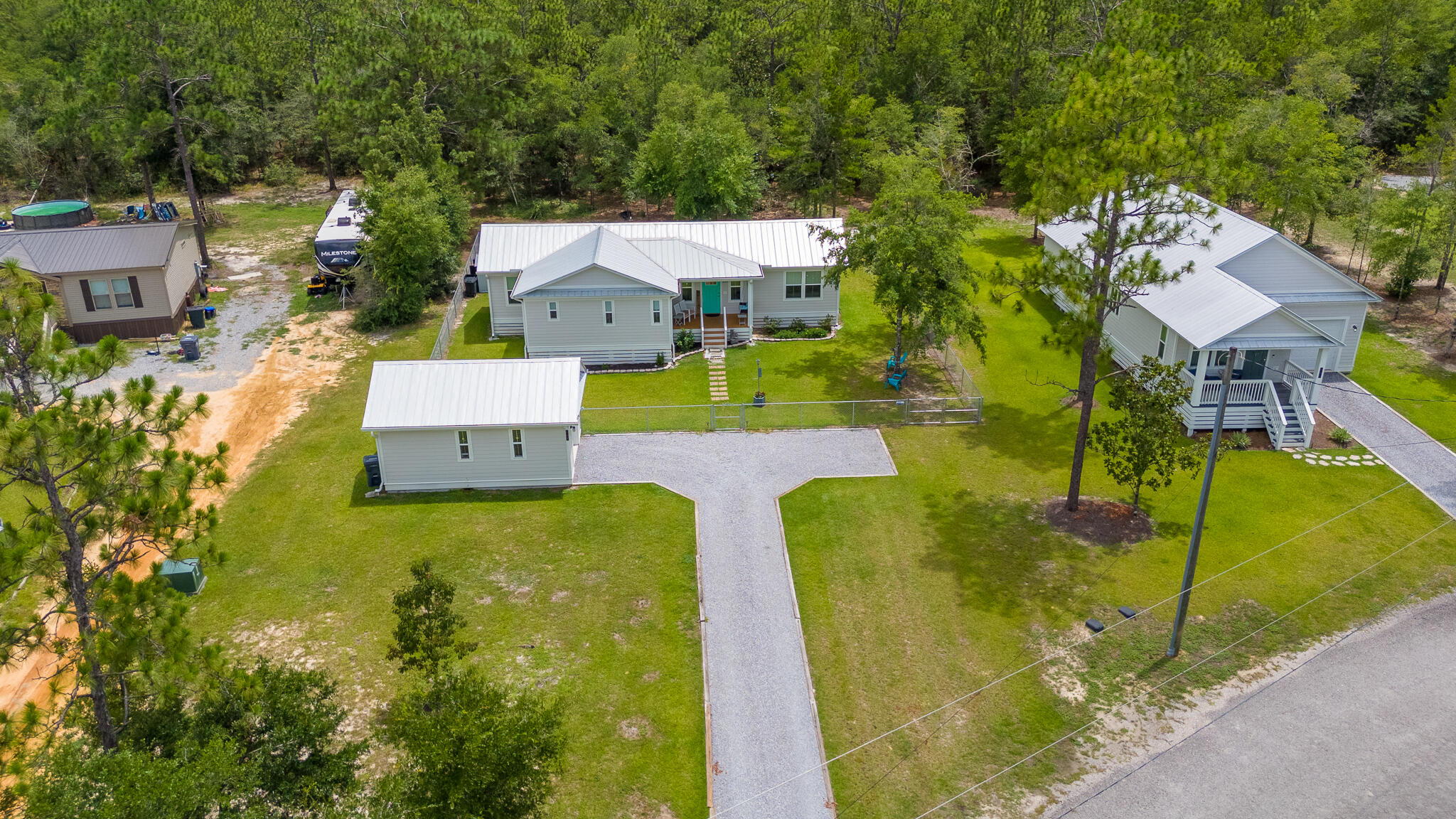 OAKWOOD LAKES ESTATES - Residential