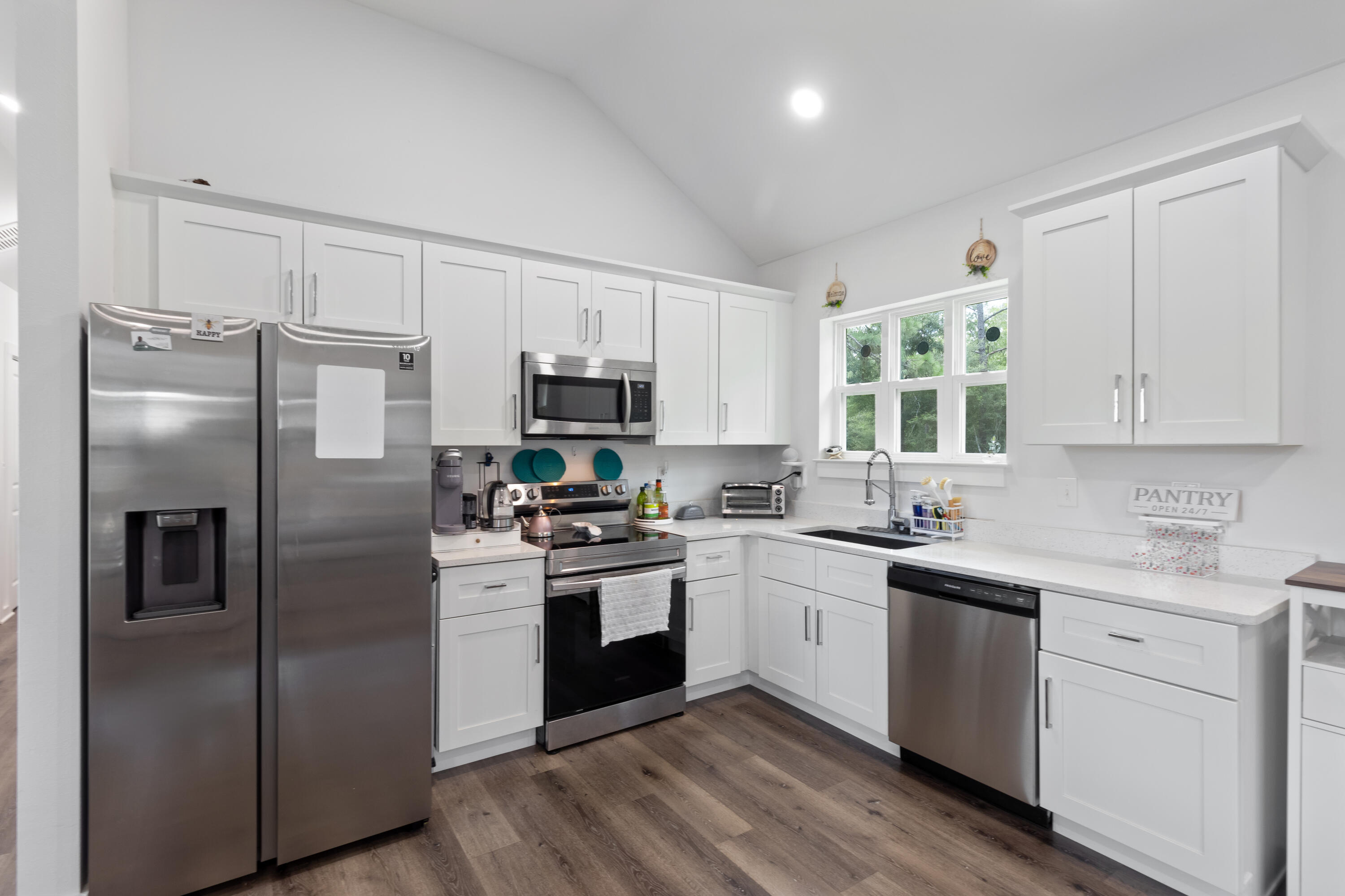 OAKWOOD LAKES ESTATES - Residential