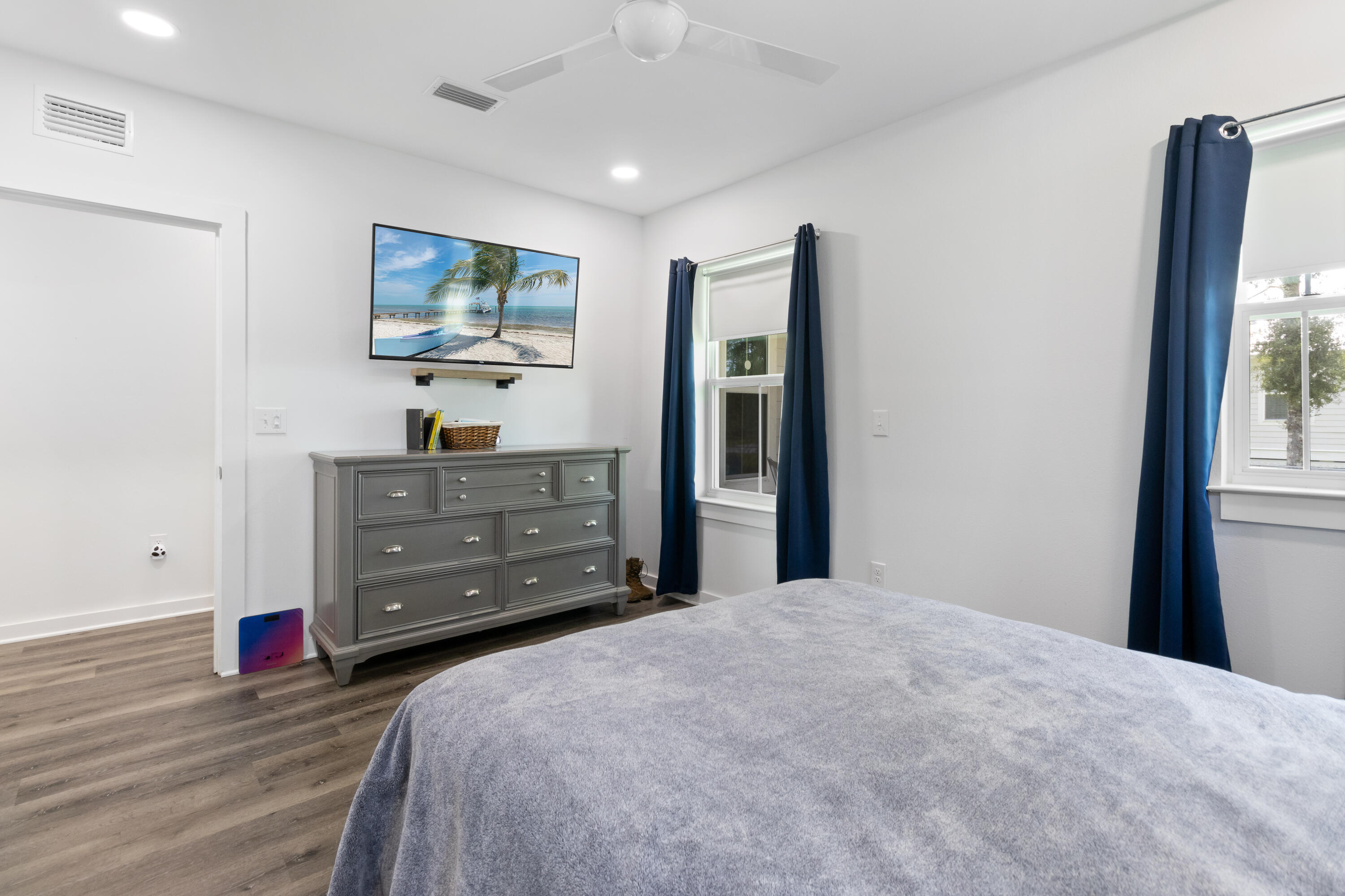 OAKWOOD LAKES ESTATES - Residential