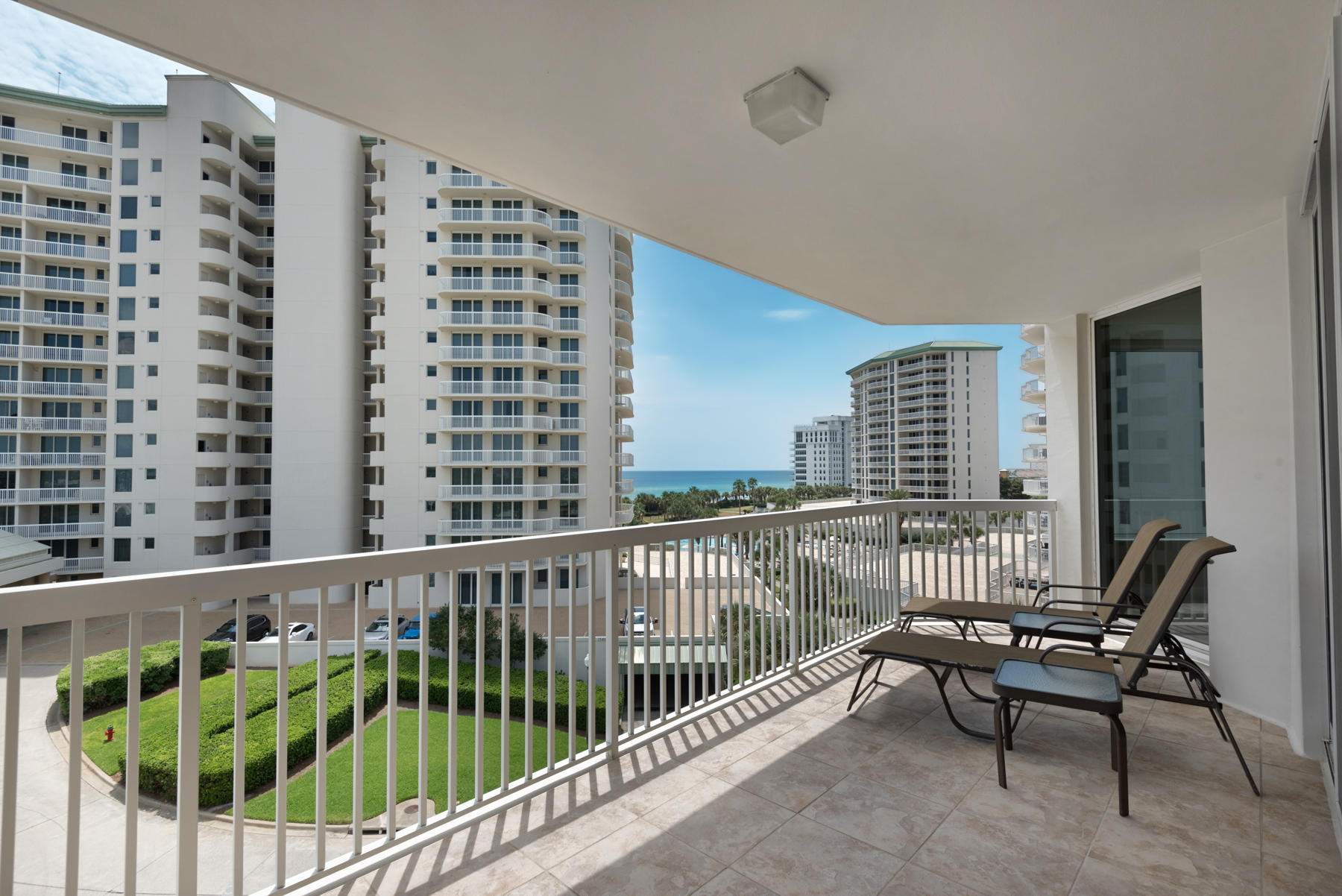 ST. BARTH AT SILVER SHELLS - Residential