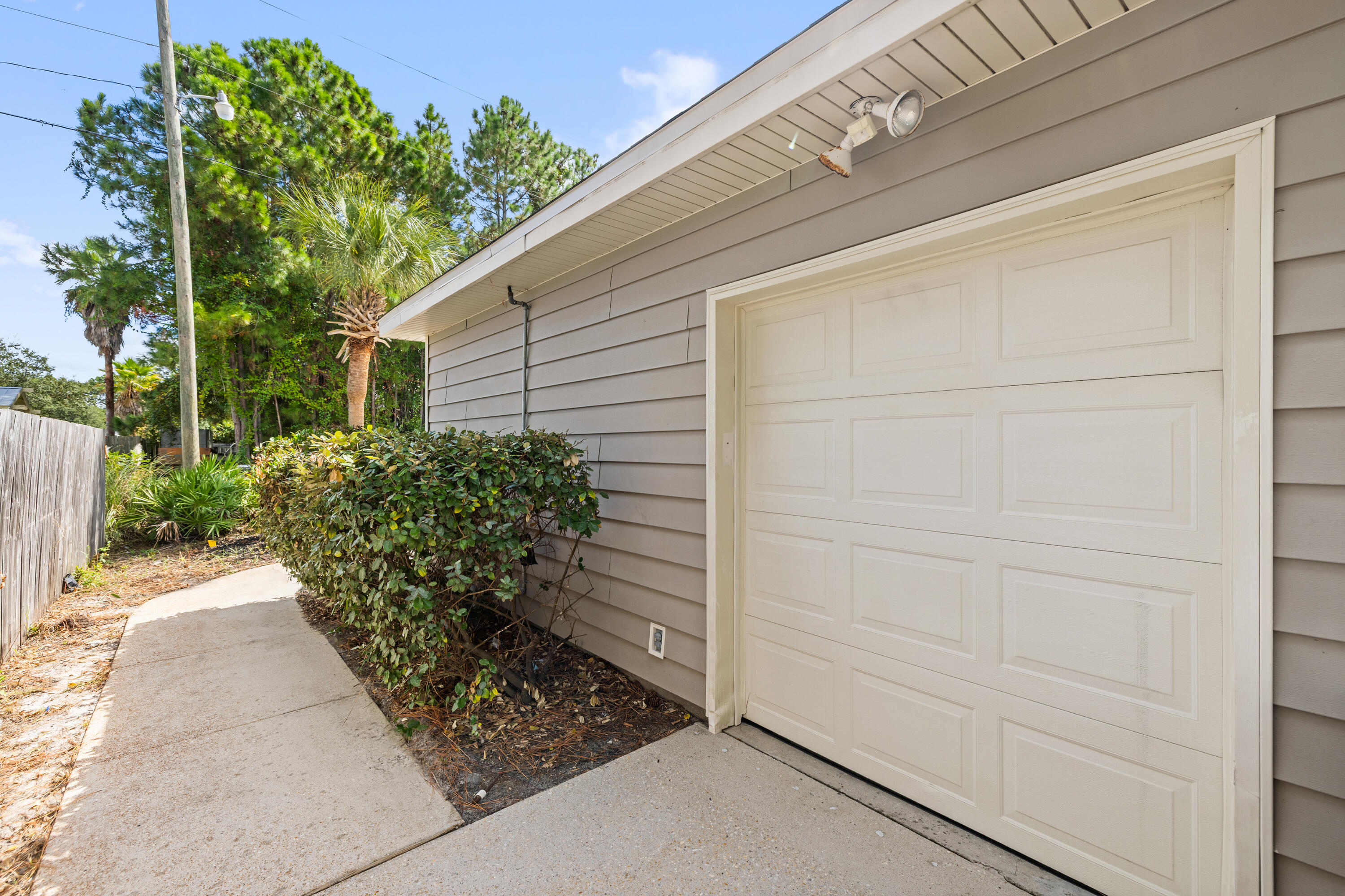 DOROTHY BOWEN ESTATES - Residential