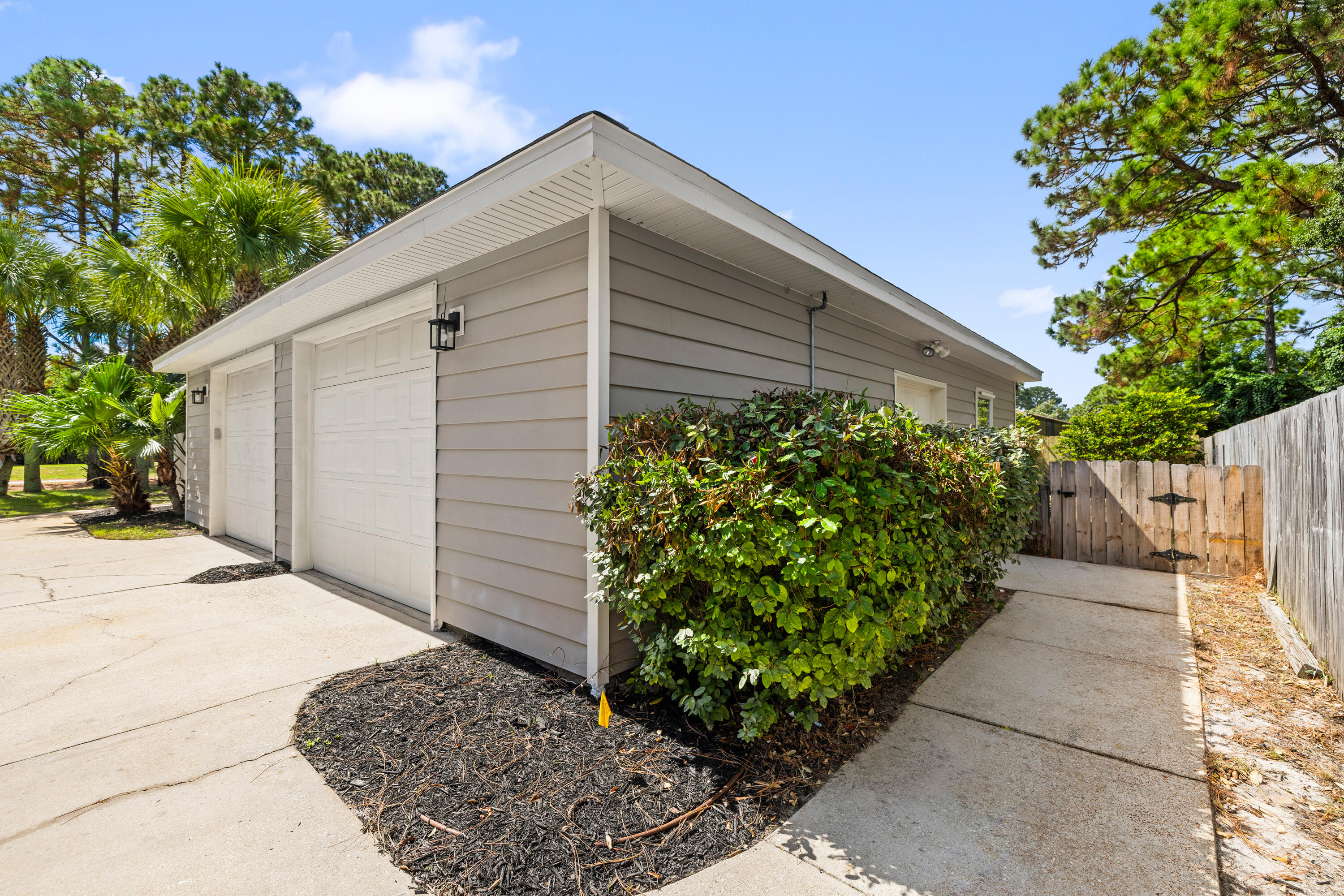 DOROTHY BOWEN ESTATES - Residential
