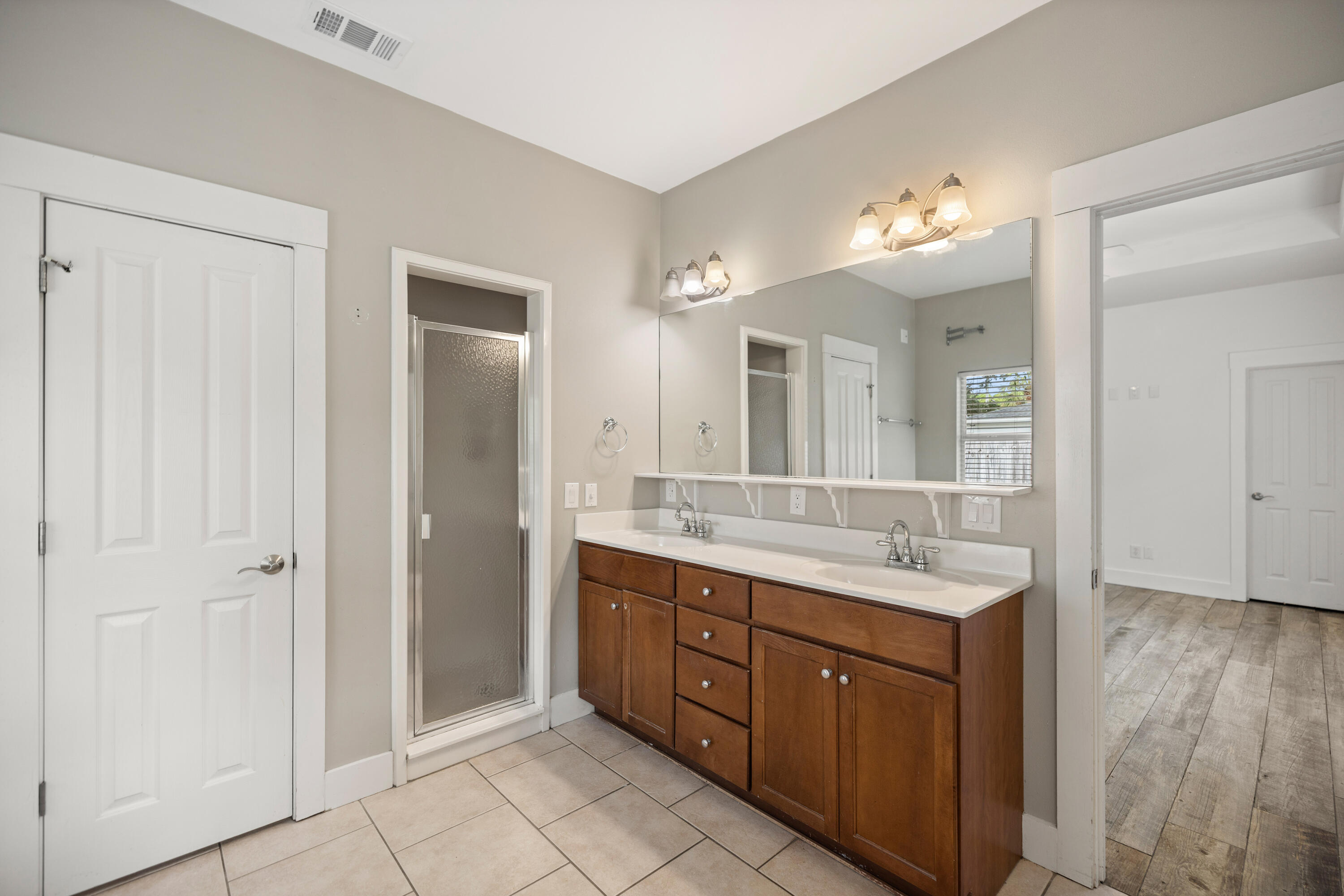 DOROTHY BOWEN ESTATES - Residential