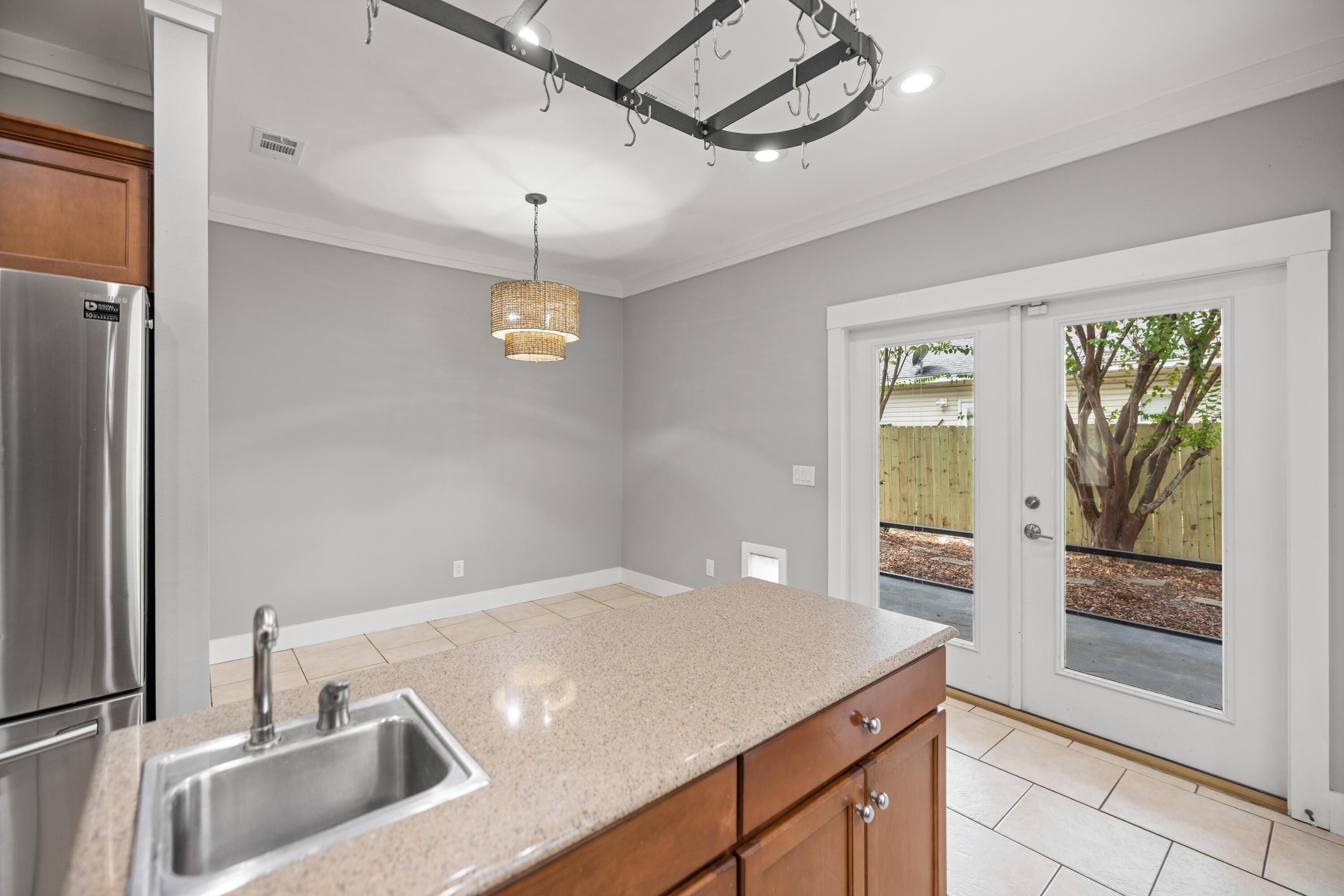 DOROTHY BOWEN ESTATES - Residential