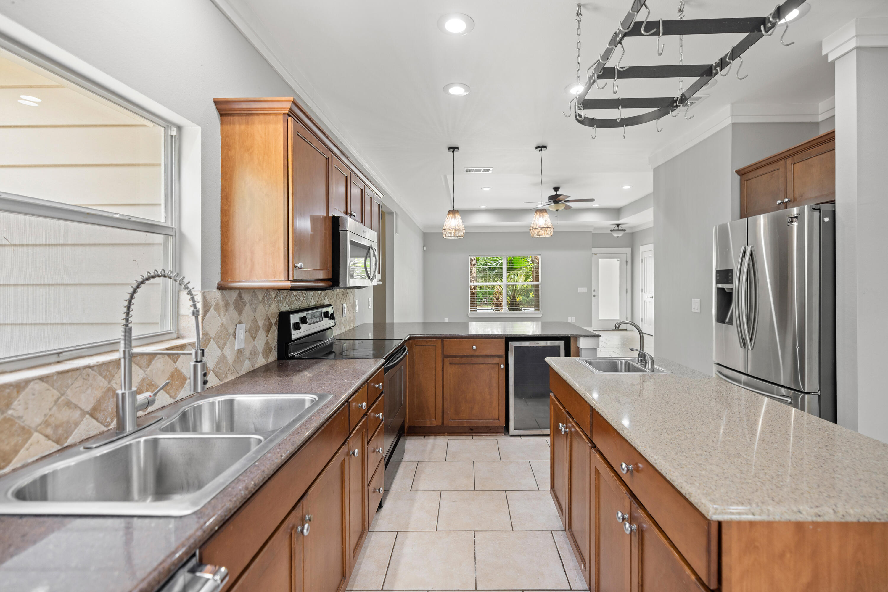 DOROTHY BOWEN ESTATES - Residential