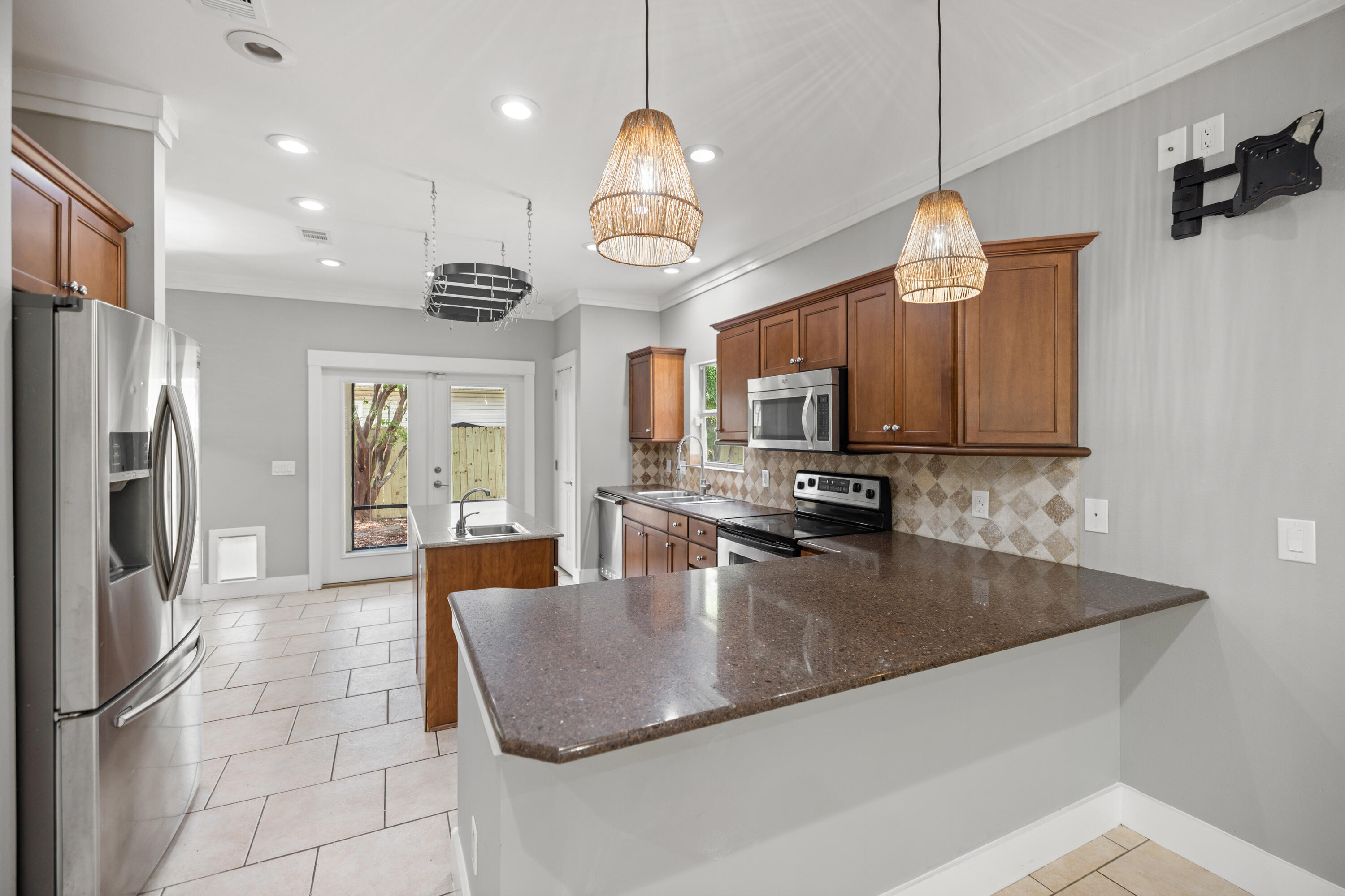 DOROTHY BOWEN ESTATES - Residential