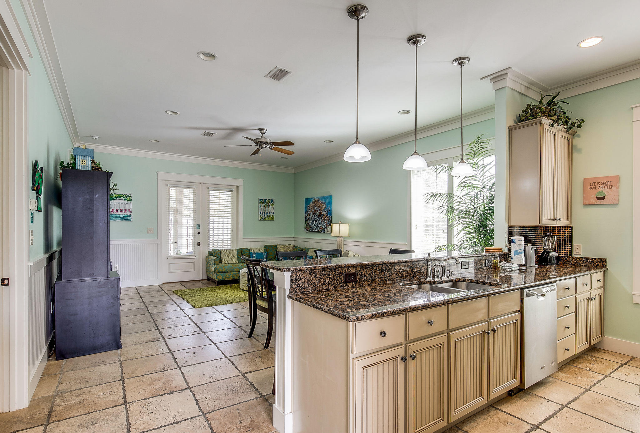 BUNGALOS AT SANDESTIN - Residential