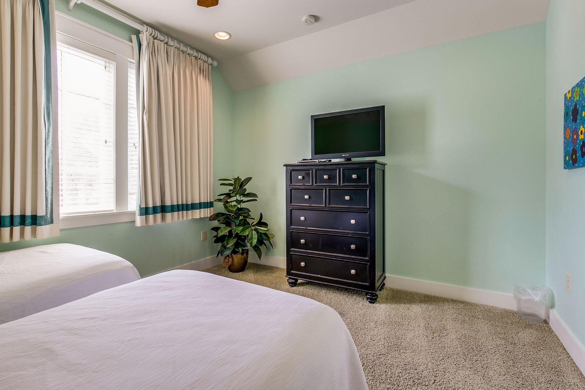 BUNGALOS AT SANDESTIN - Residential