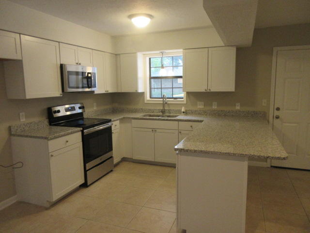 FOREST MANOR 2ND ADDN - Residential