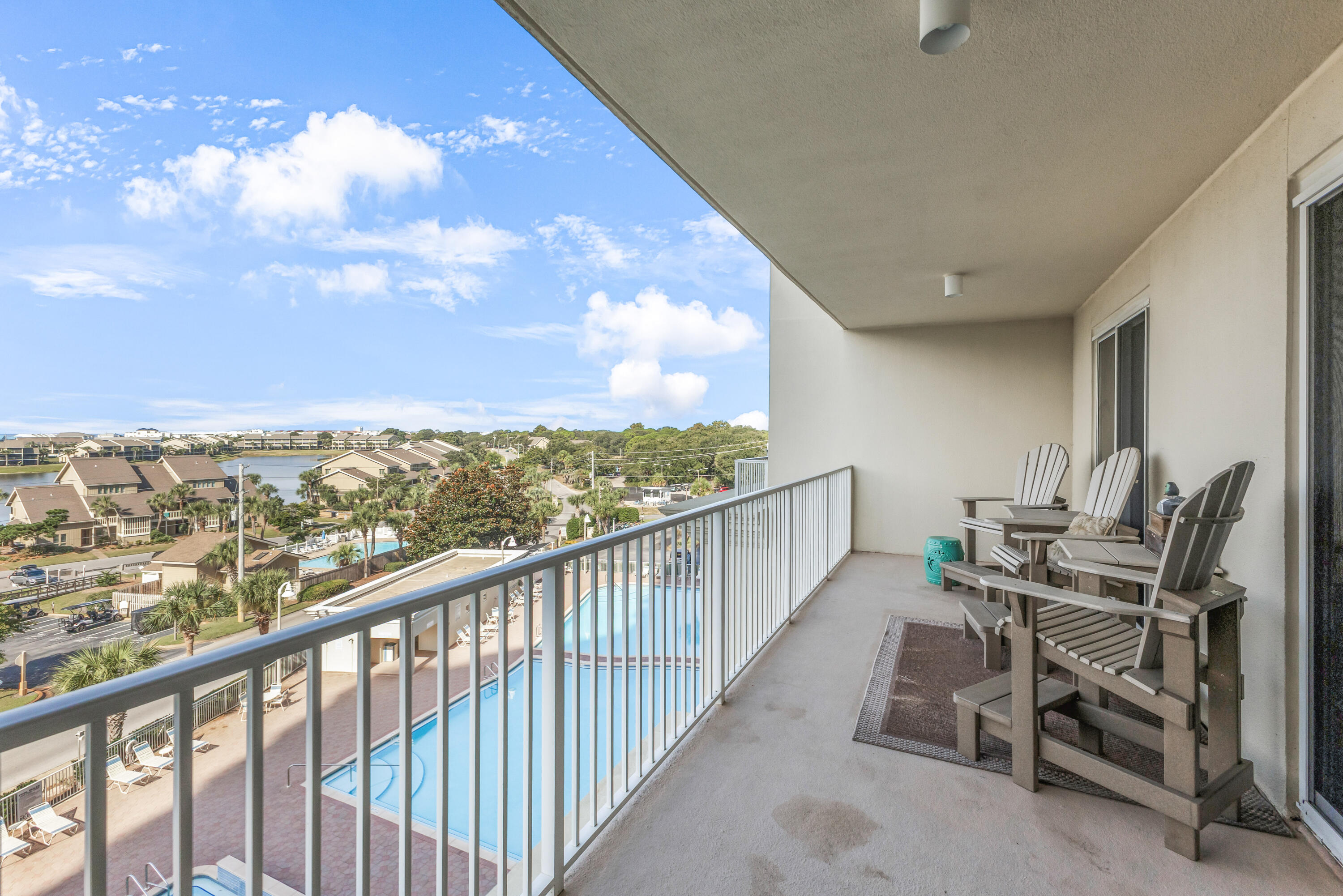 ARIEL DUNES II - Residential