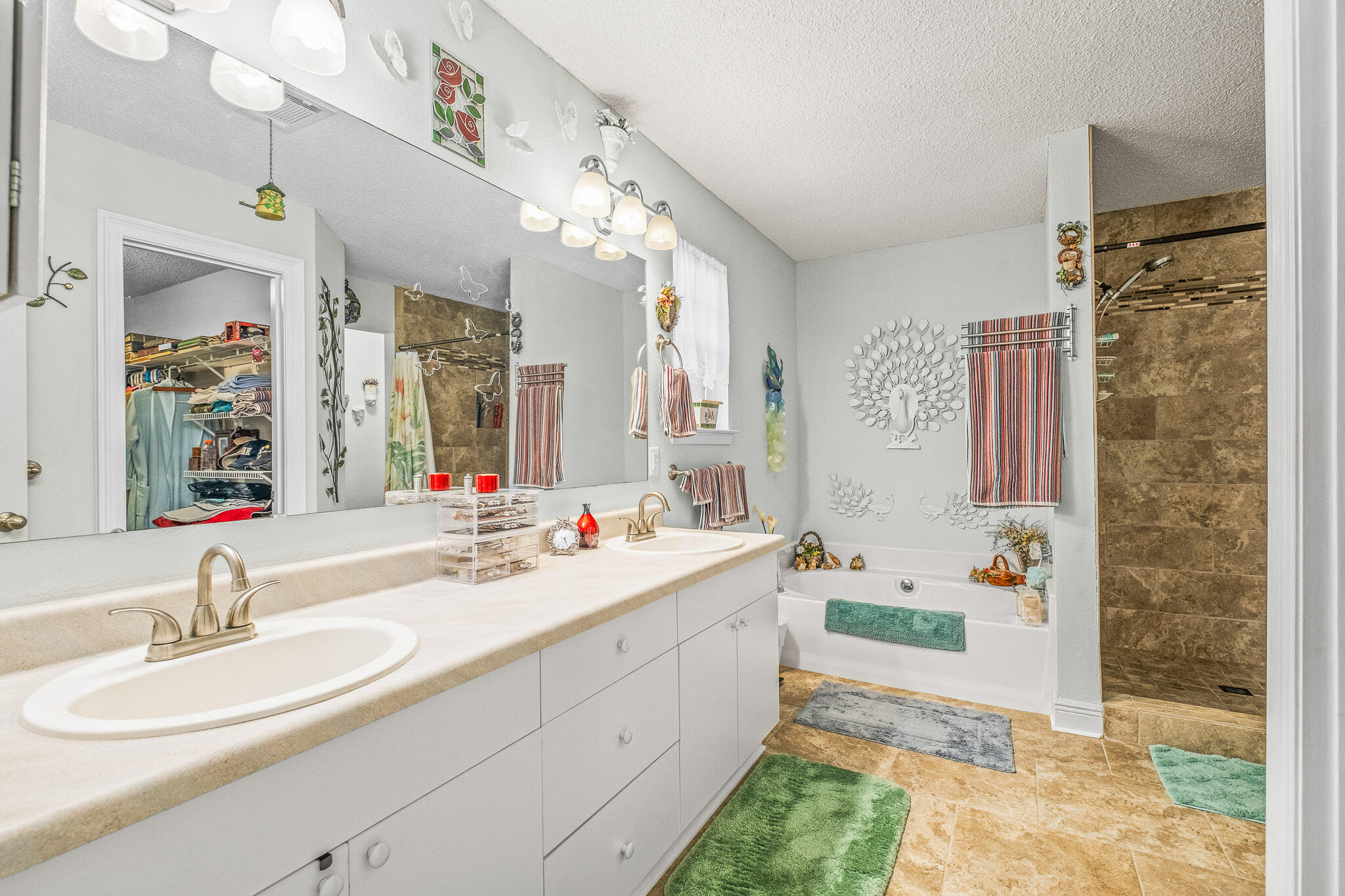 MAGNOLIA LAKE ESTATES PH 2 - Residential