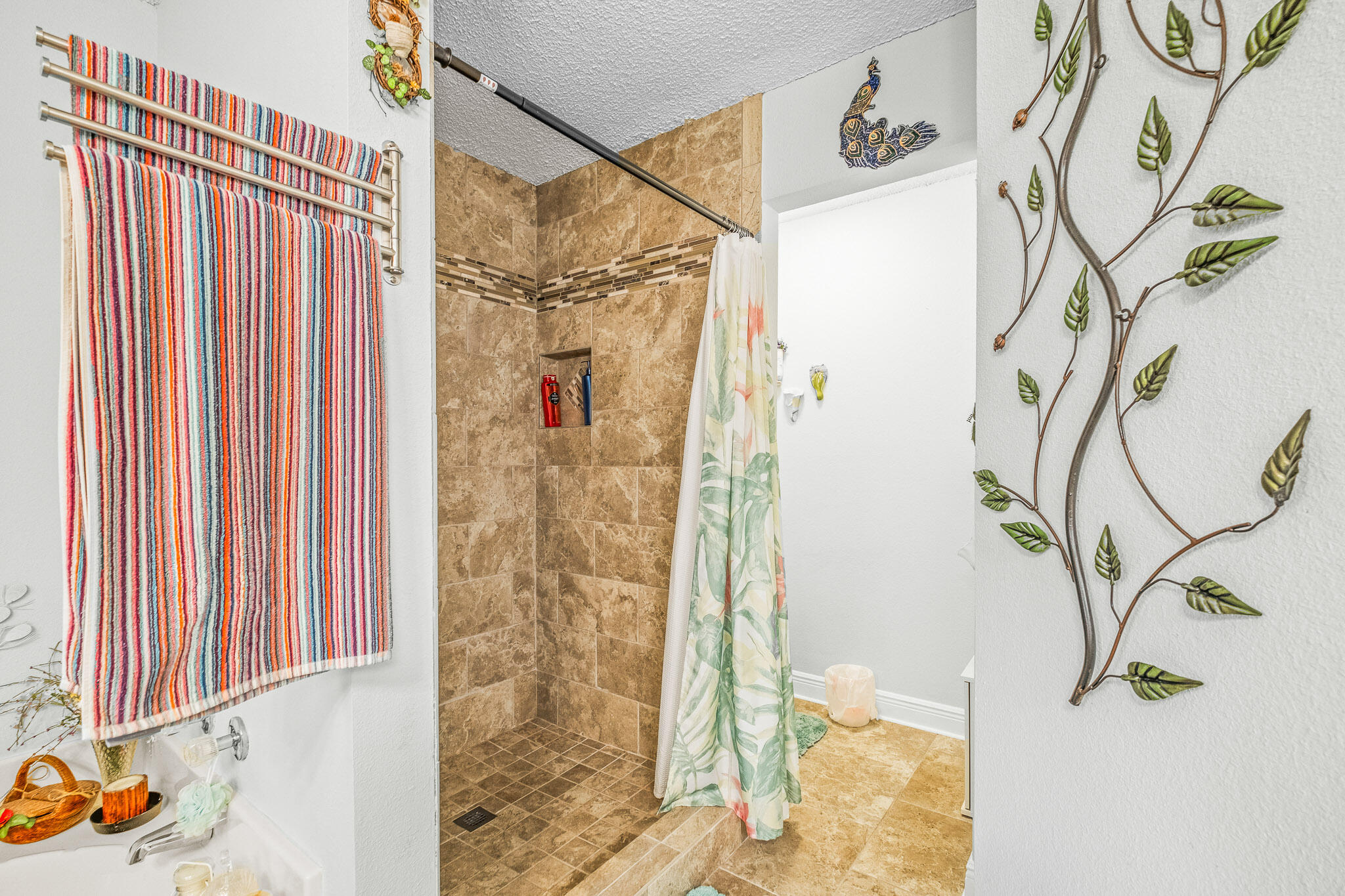 MAGNOLIA LAKE ESTATES PH 2 - Residential