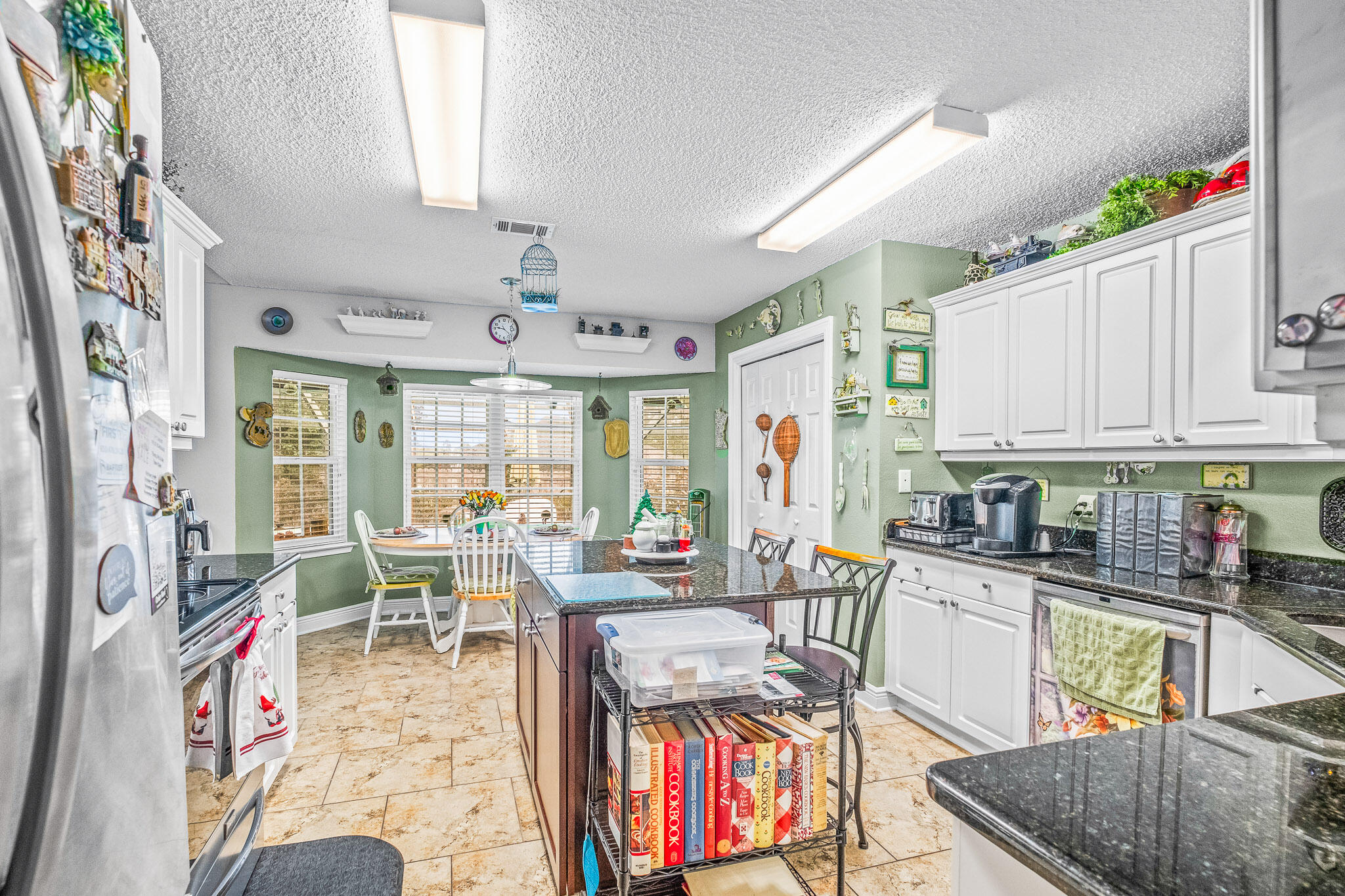 MAGNOLIA LAKE ESTATES PH 2 - Residential