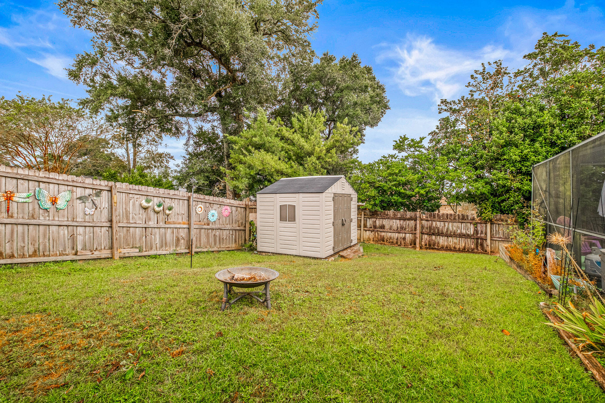 MAGNOLIA LAKE ESTATES PH 2 - Residential