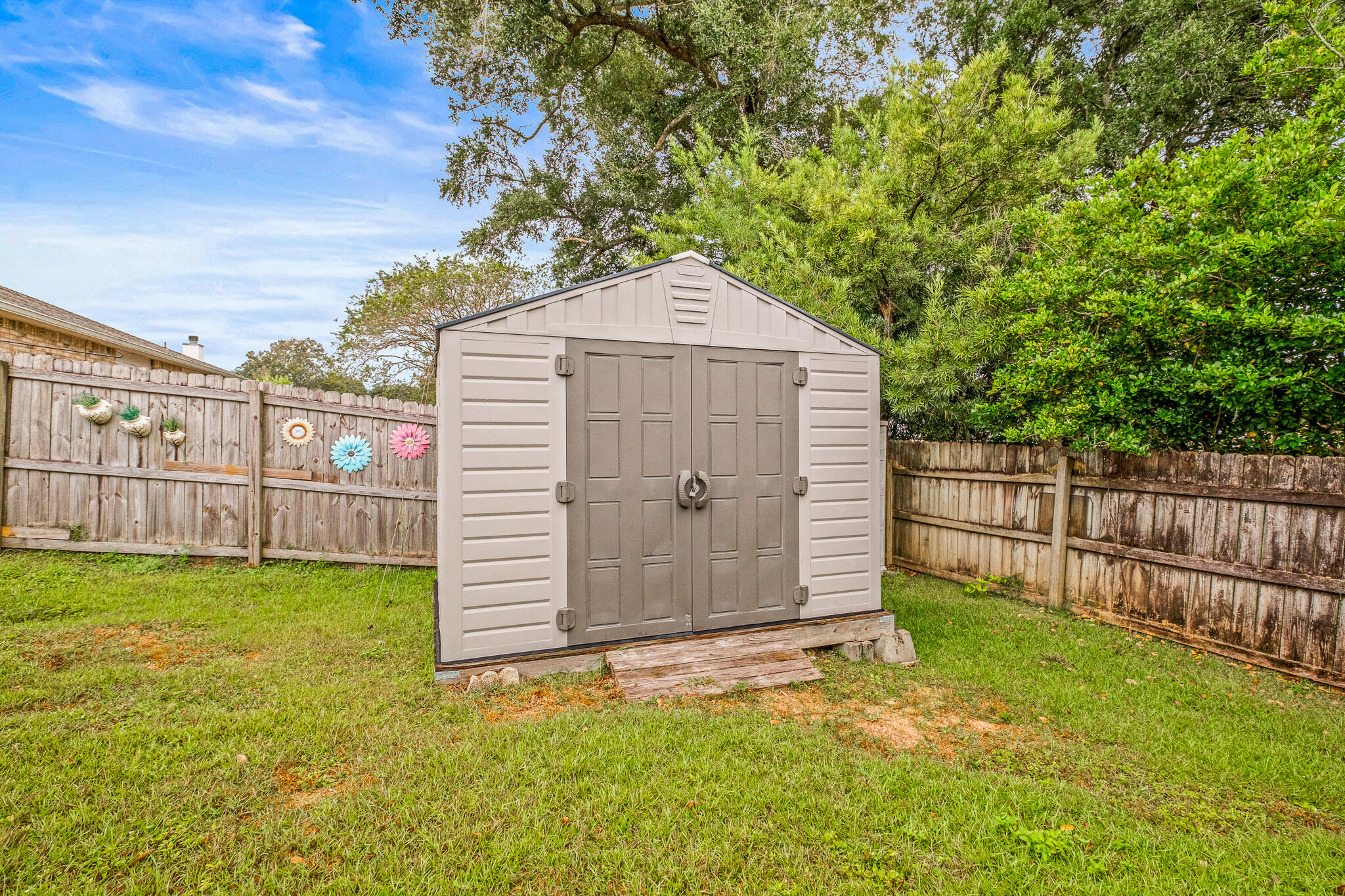 MAGNOLIA LAKE ESTATES PH 2 - Residential