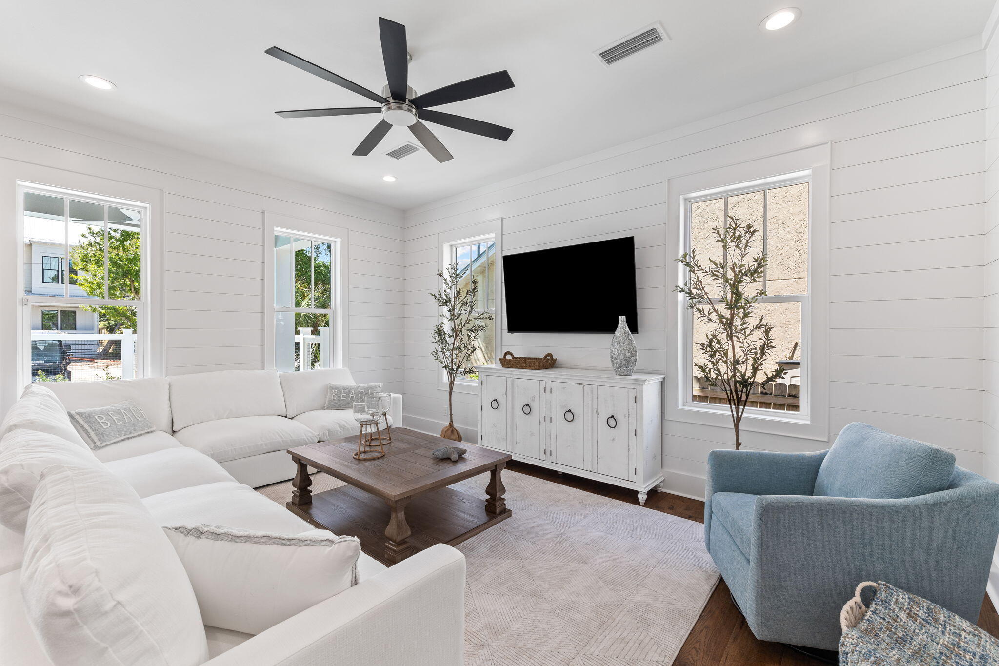DALTON UNREC - Residential