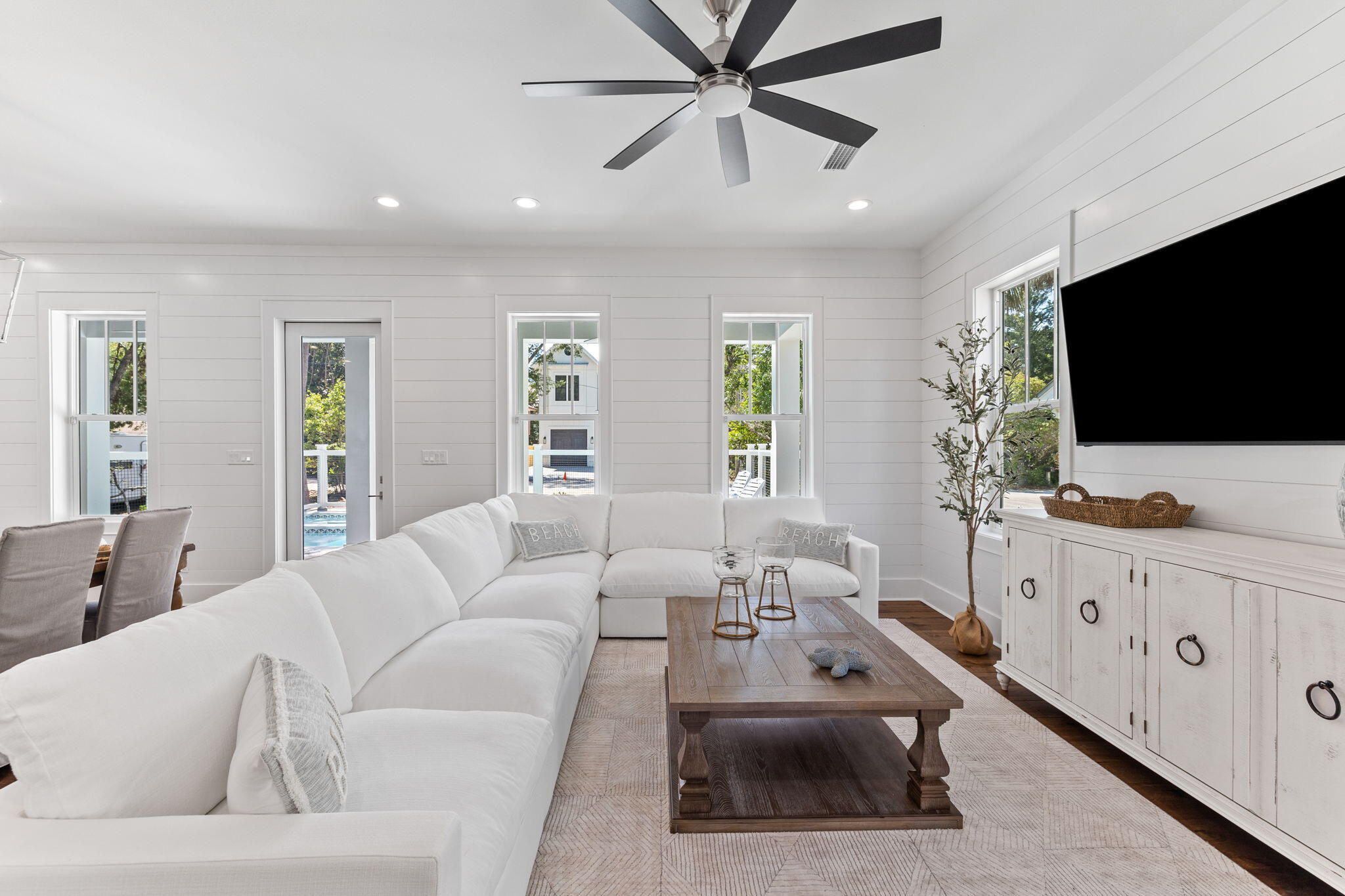 DALTON UNREC - Residential
