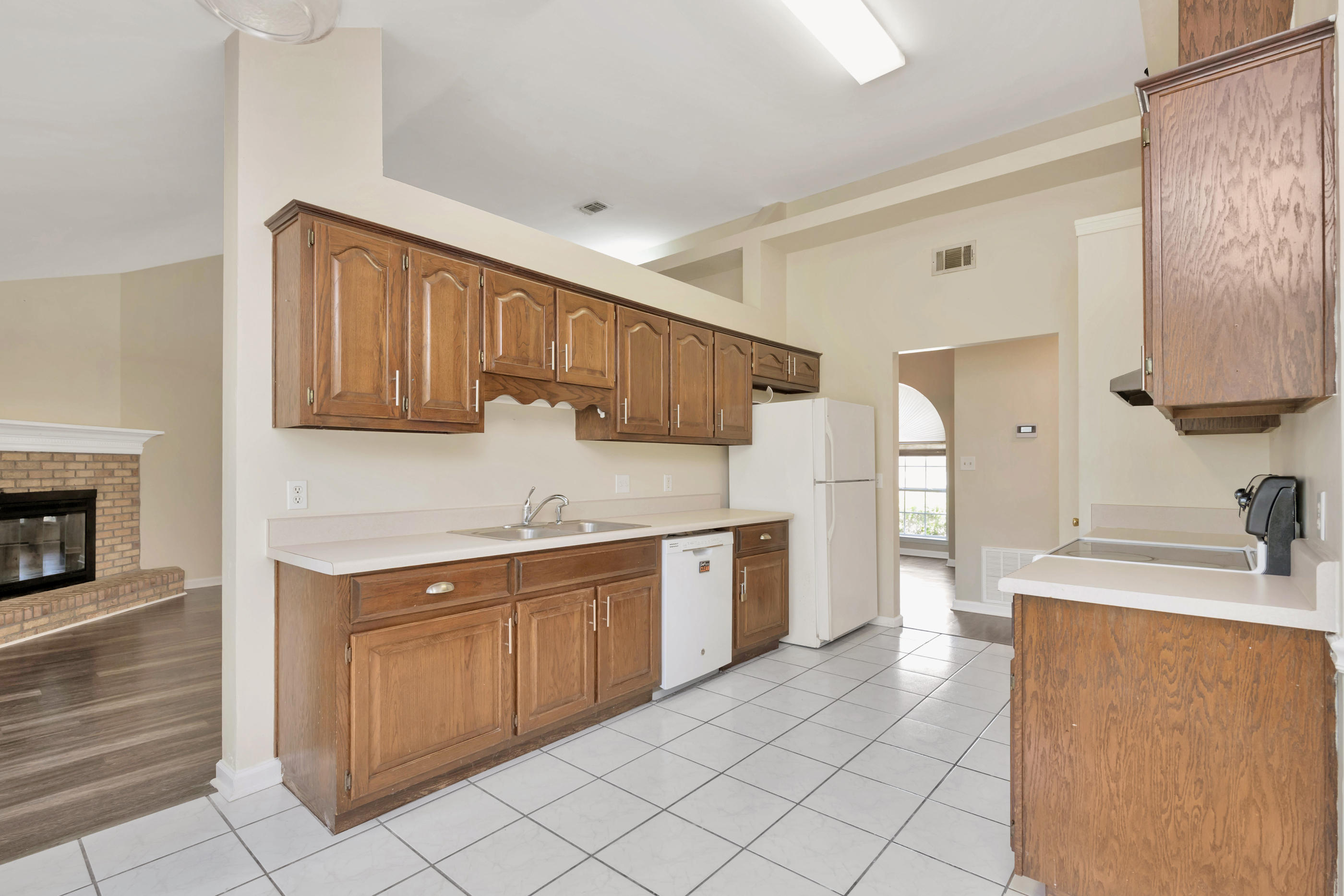 HOLLEY BY THE SEA - Residential