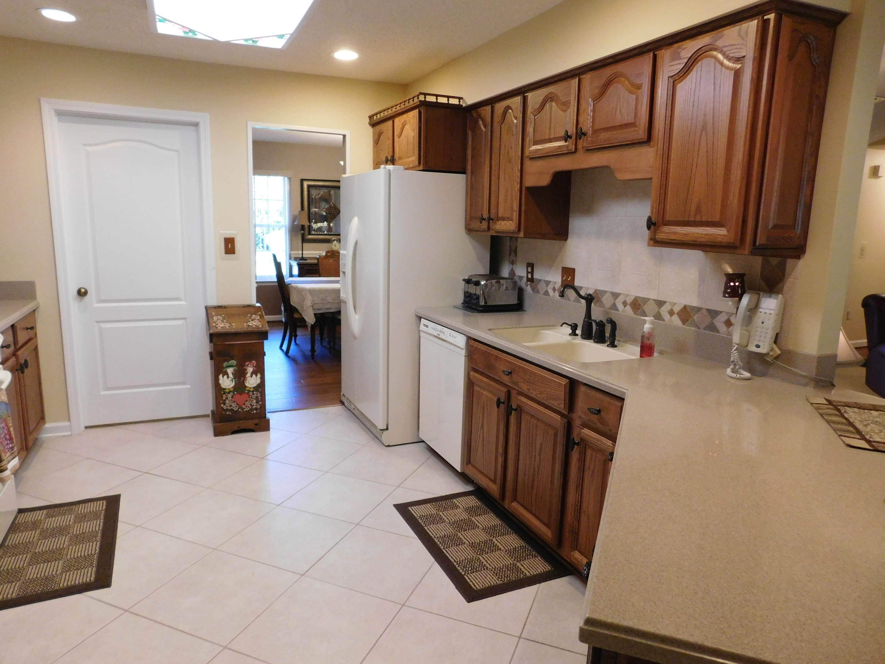 Le Chateau - Residential