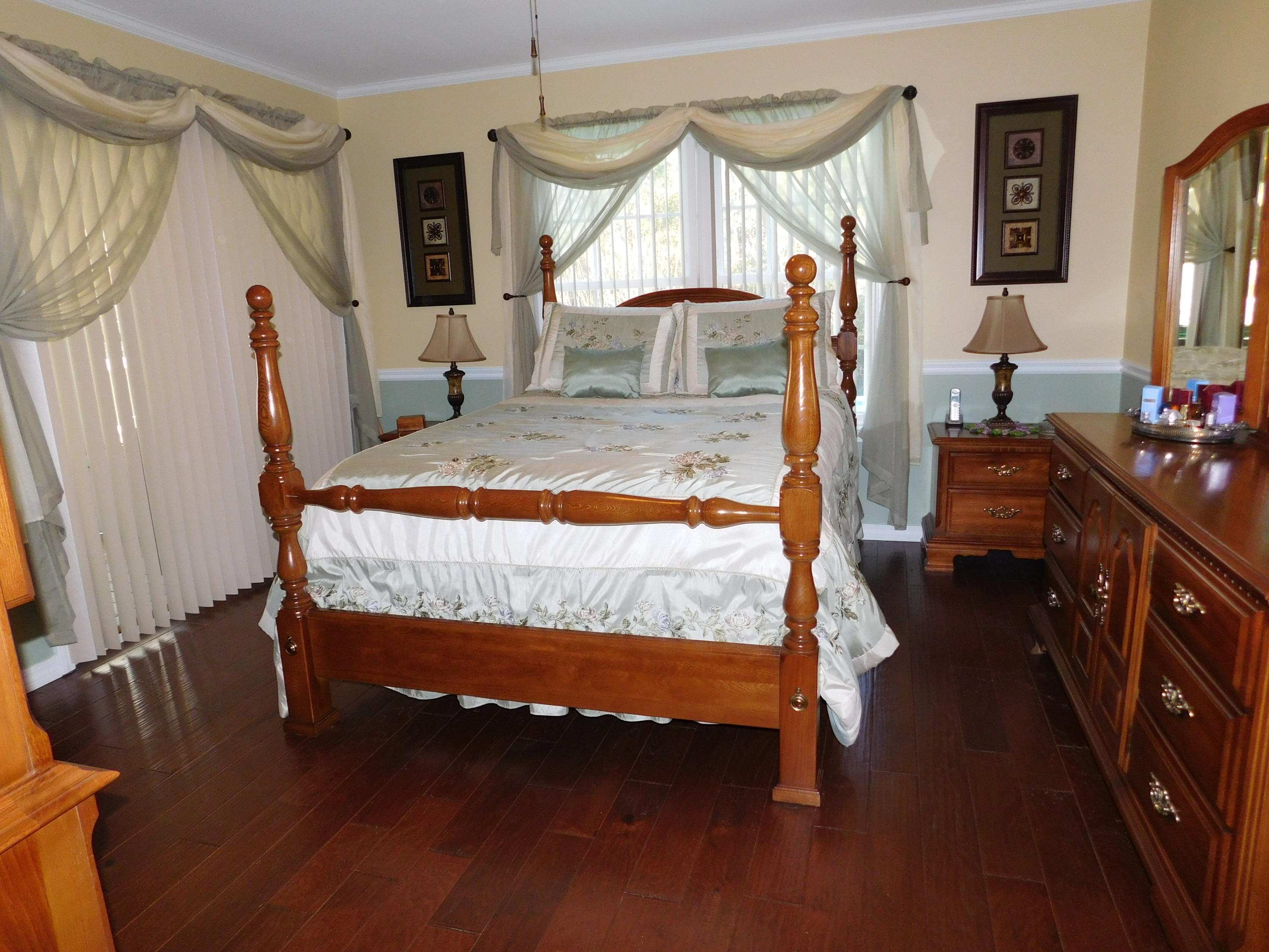 Le Chateau - Residential