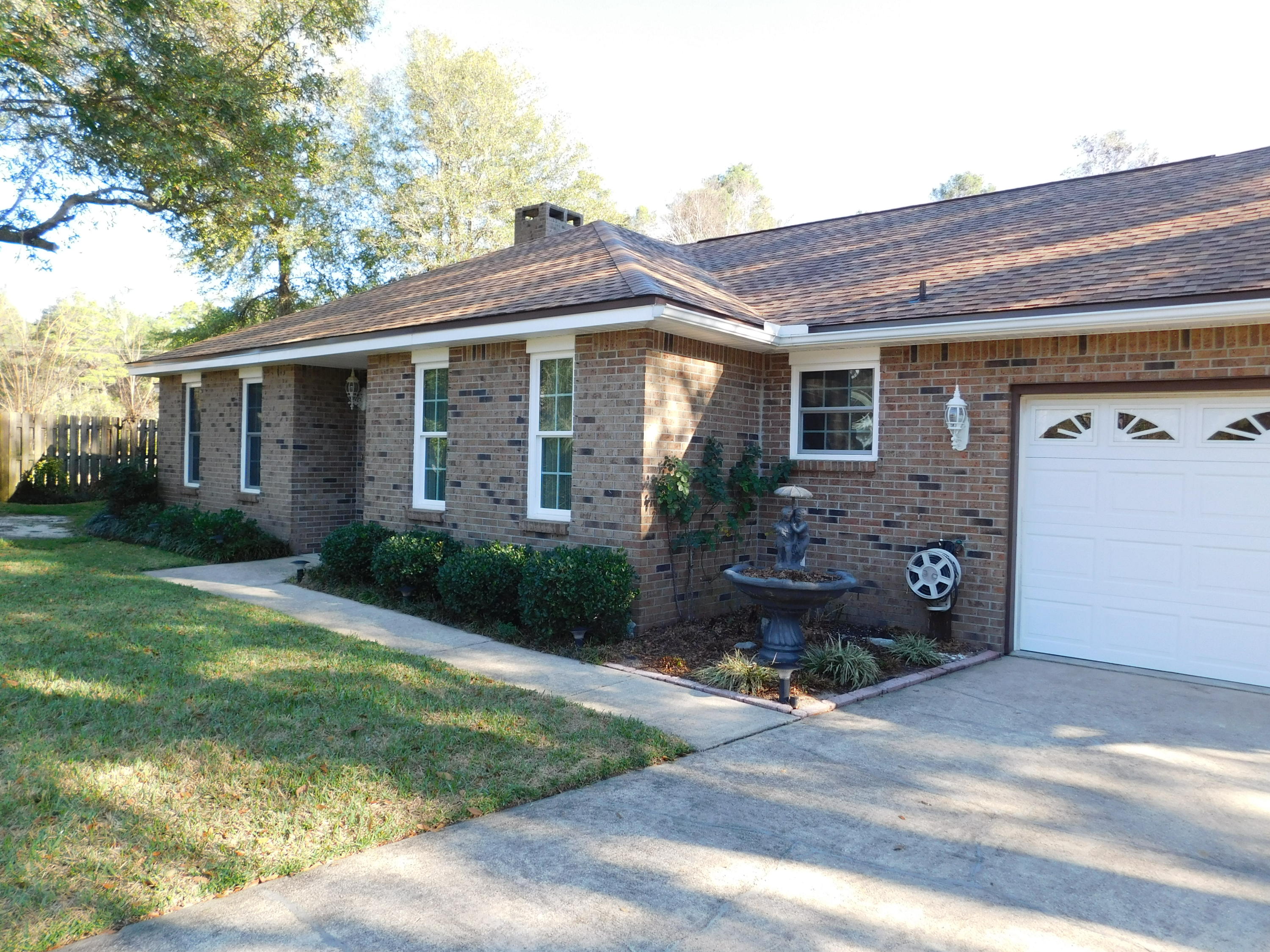 Le Chateau - Residential