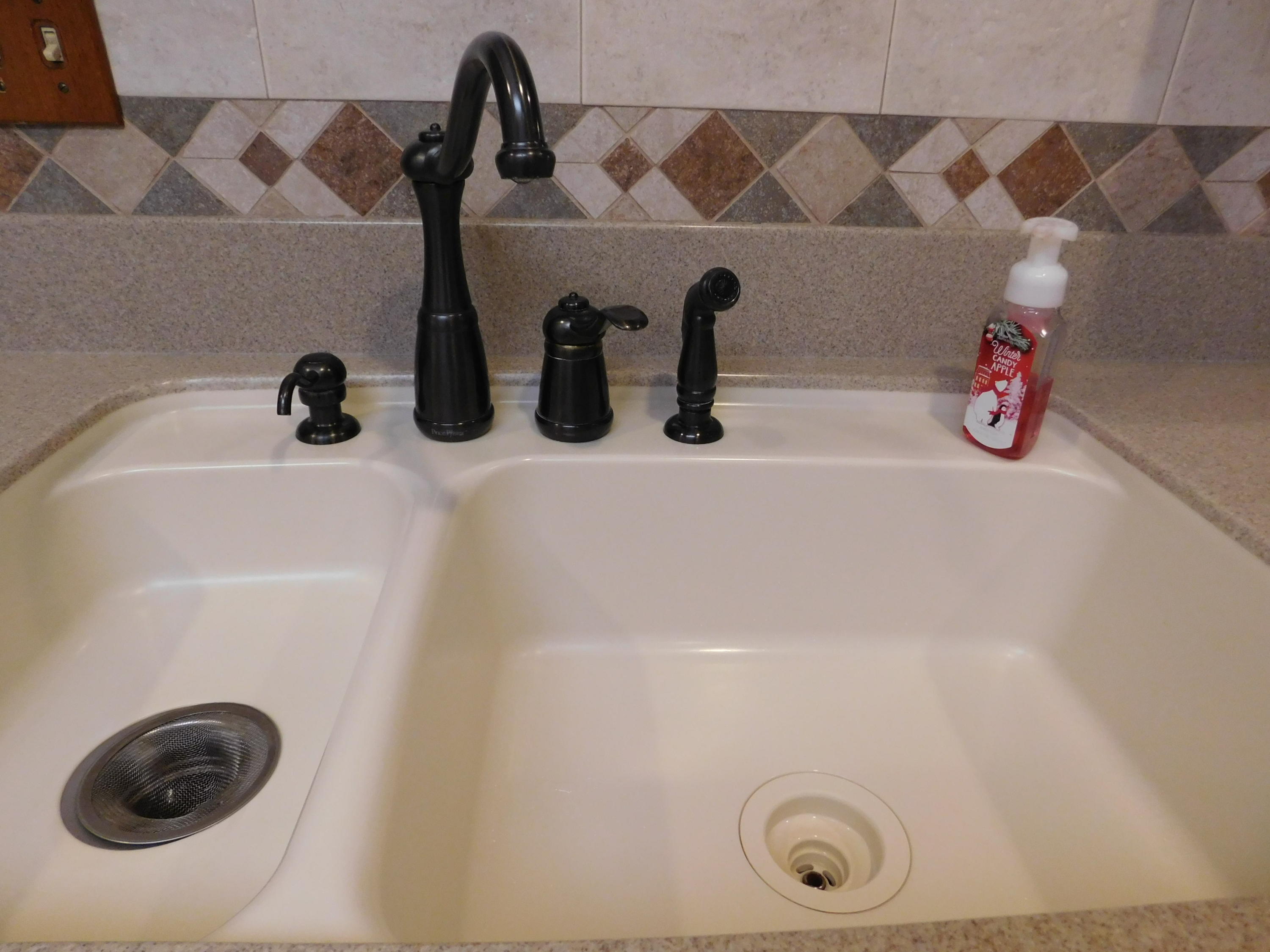 Le Chateau - Residential