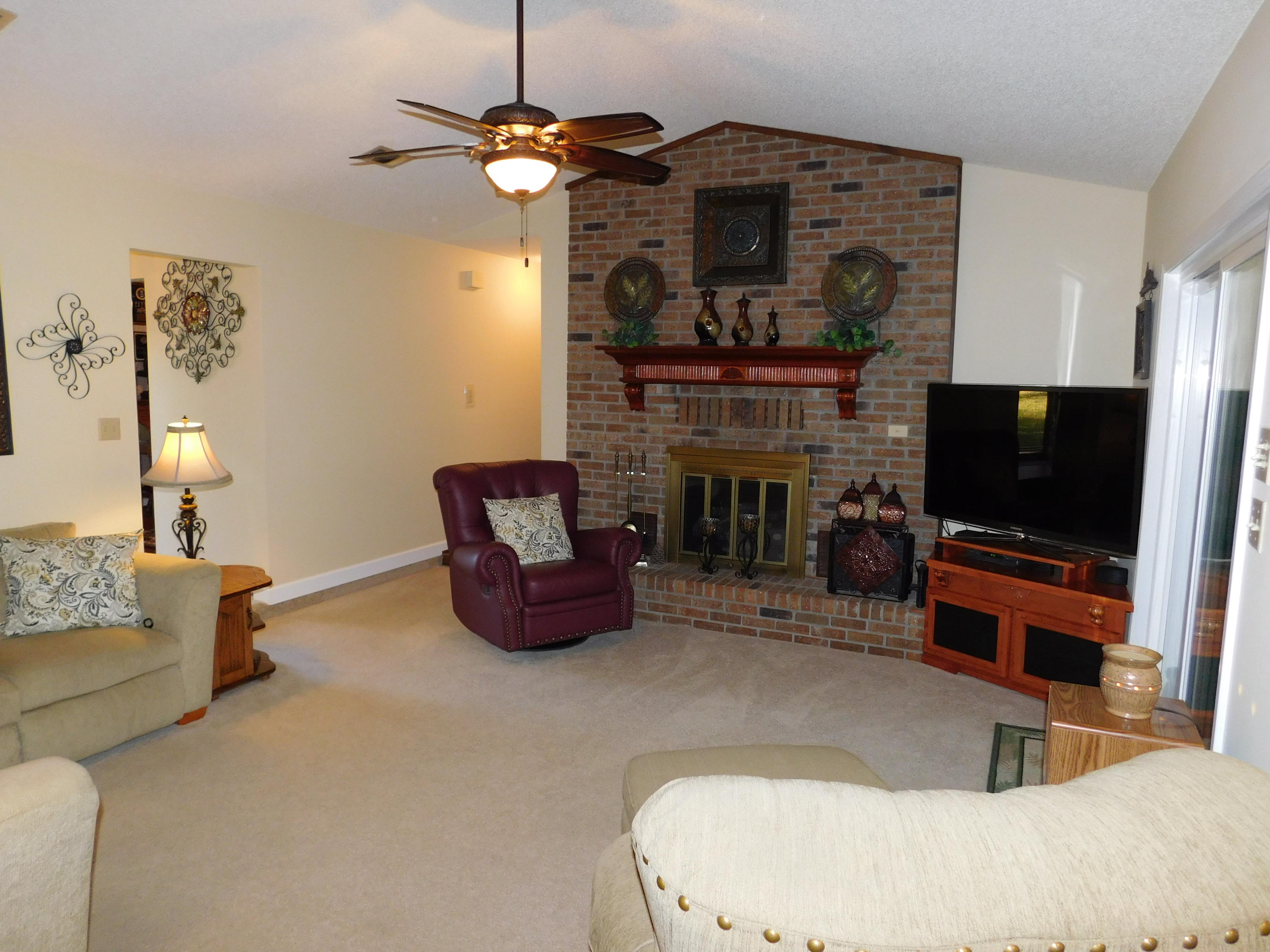 Le Chateau - Residential