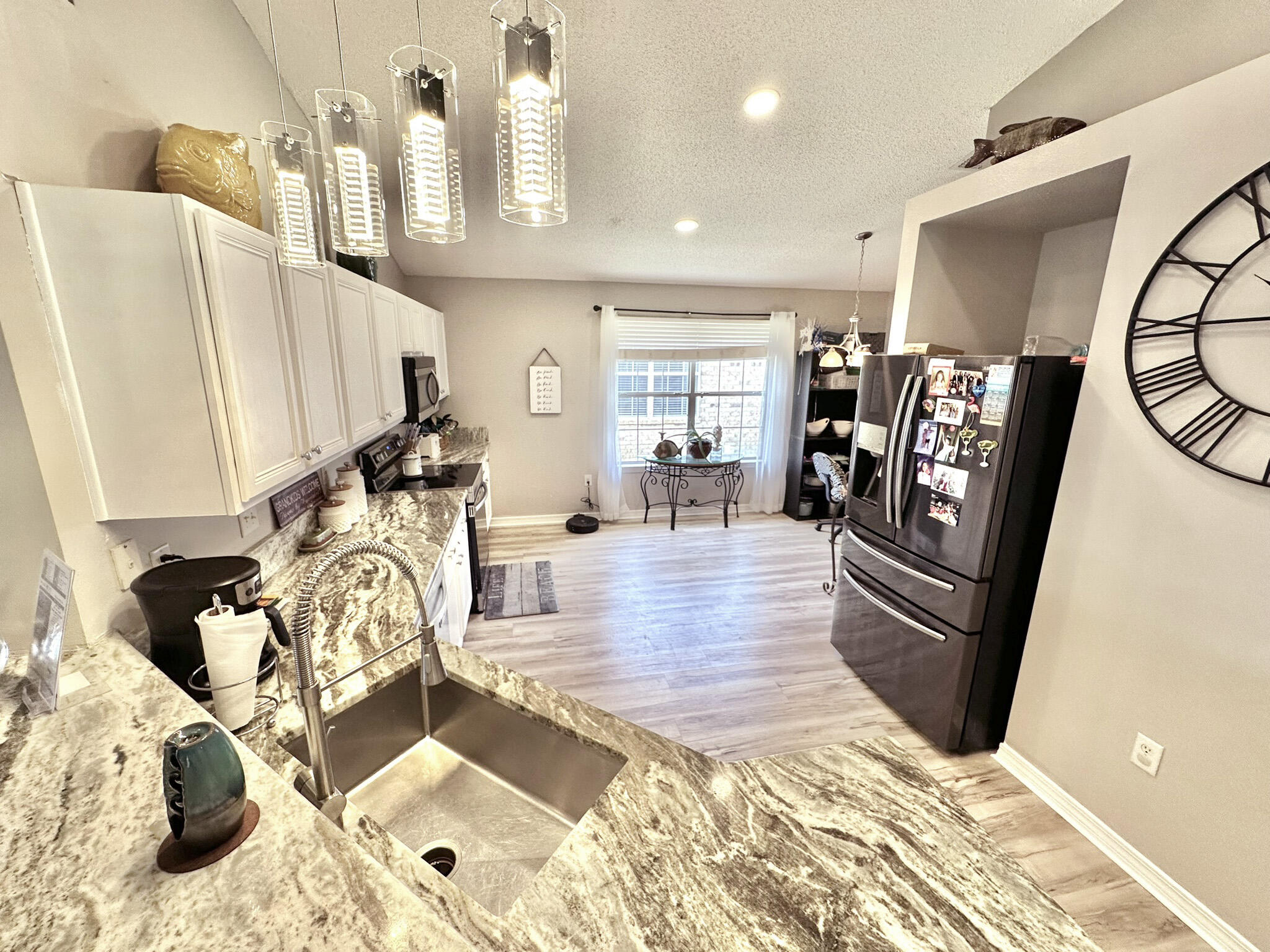 PARADISE RETREAT - Residential