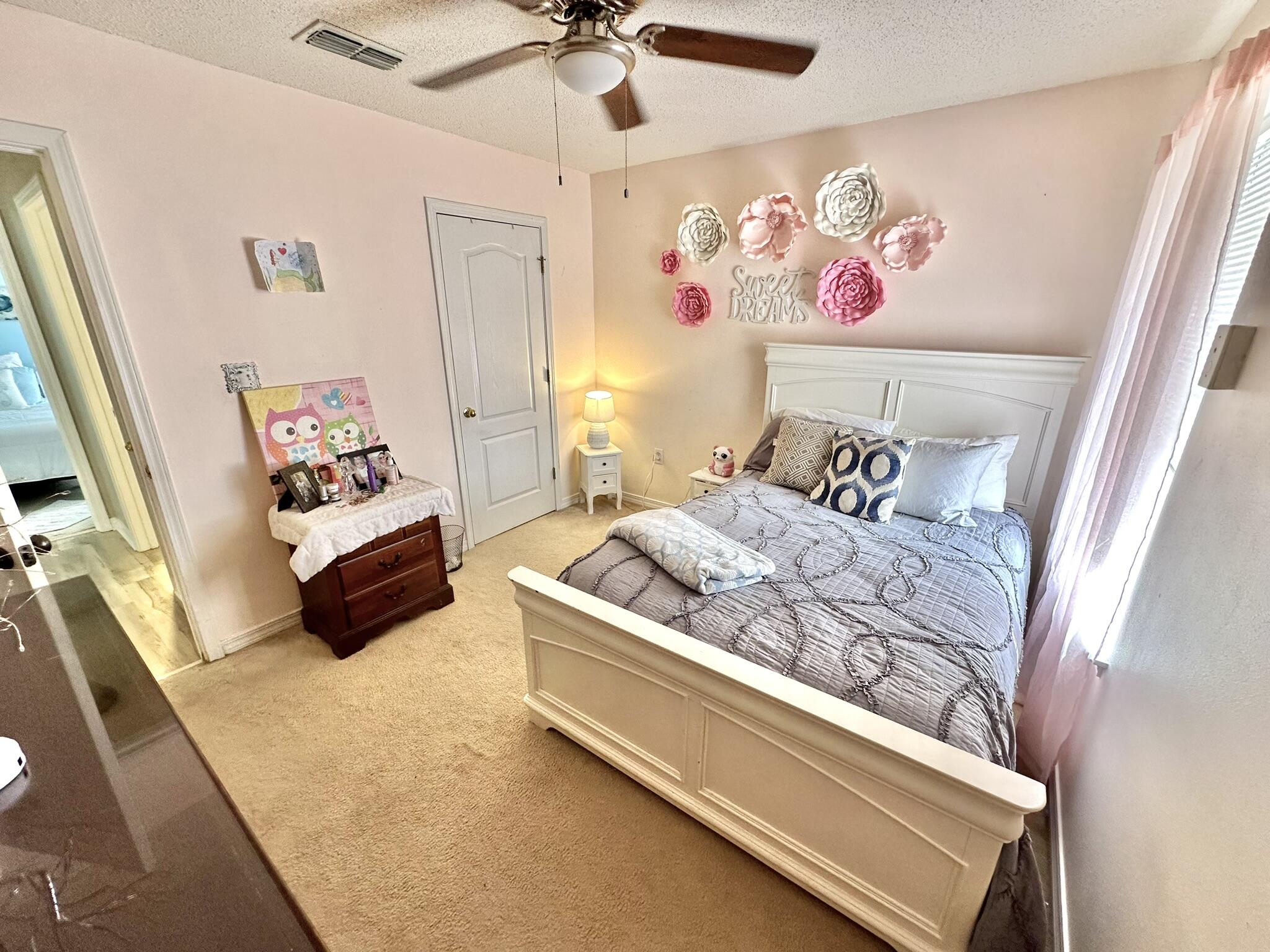 PARADISE RETREAT - Residential