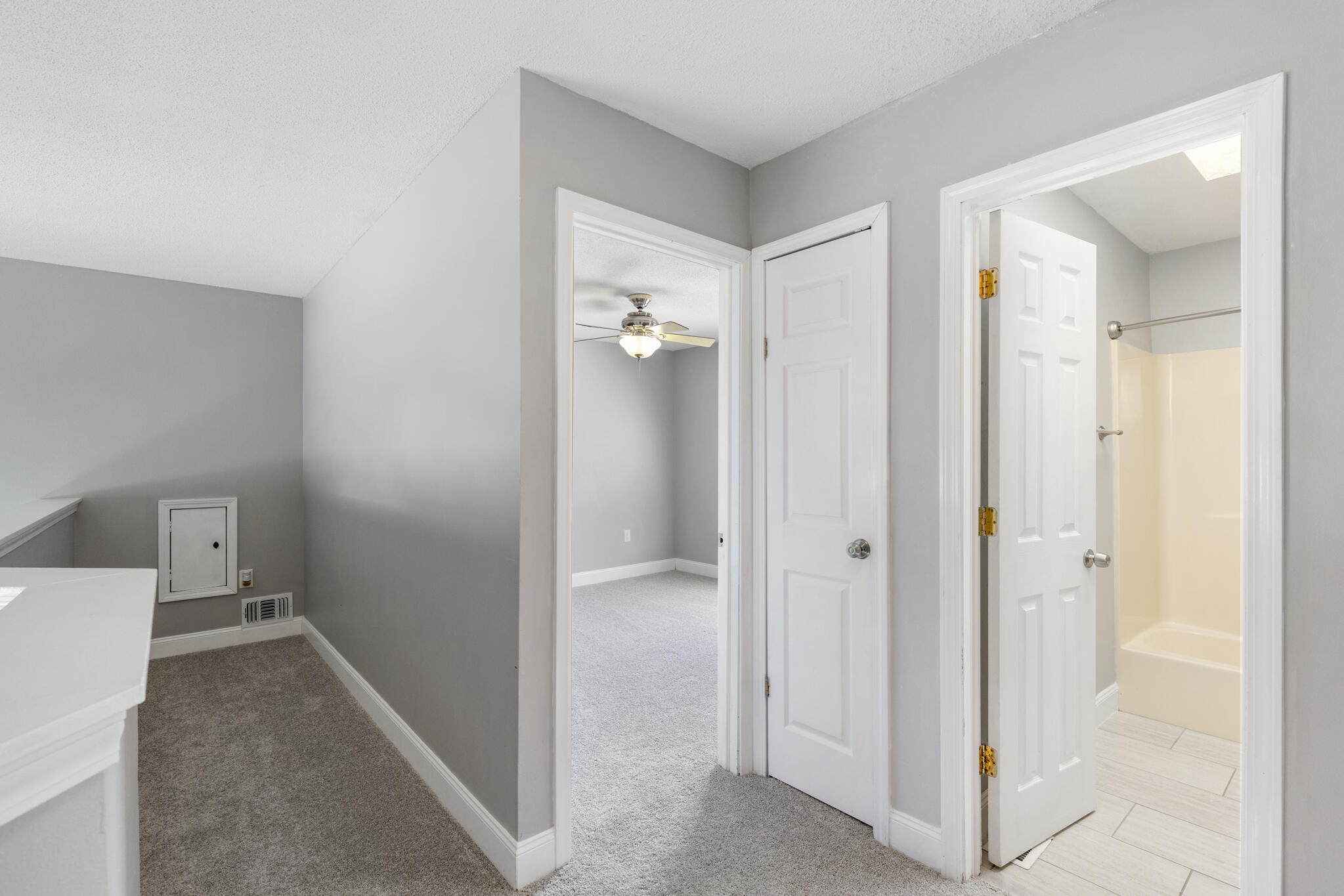 CANTERBURY WOODS - Residential
